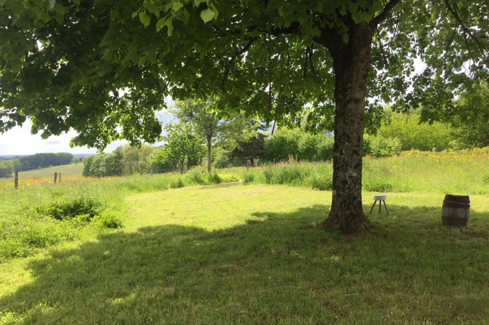 Le Tilleuil-Uitzicht zomer