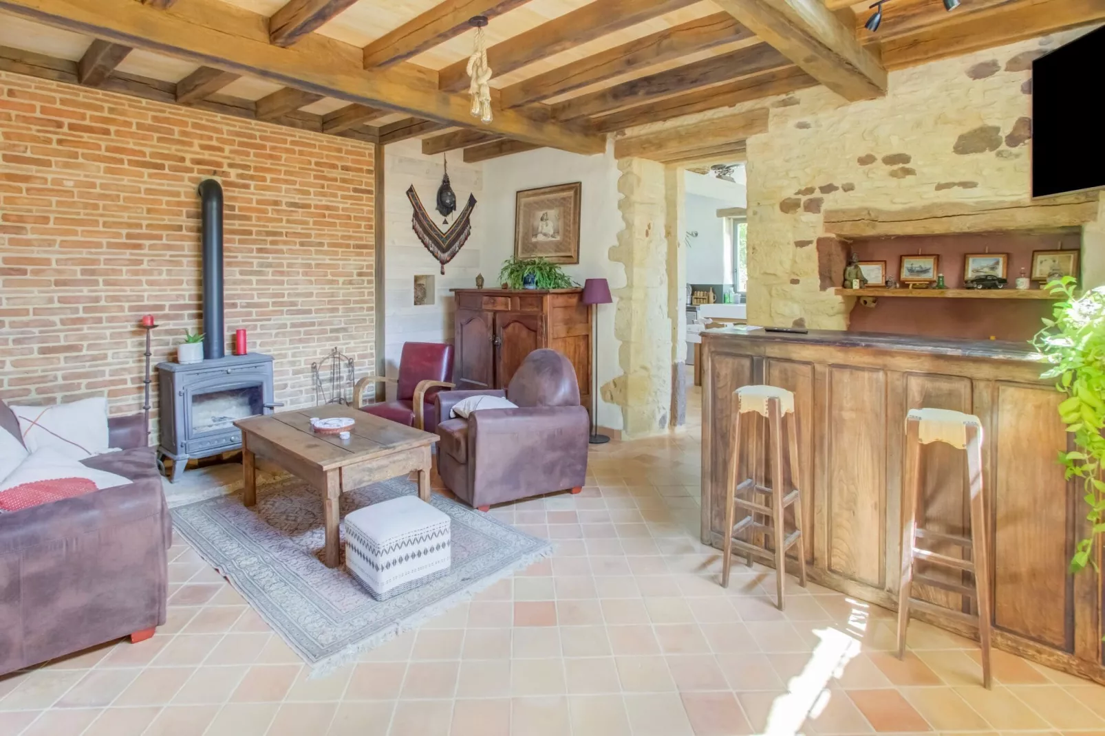 Maison au calme à Mazeyrolles-Woonkamer
