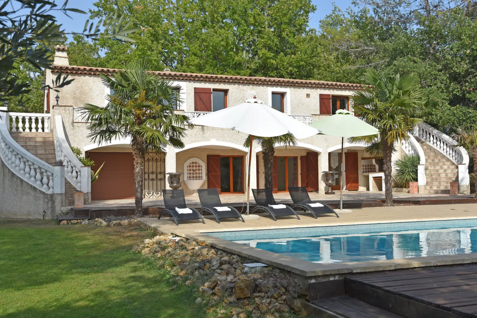 La Cigale de Provence-Buitenkant zomer