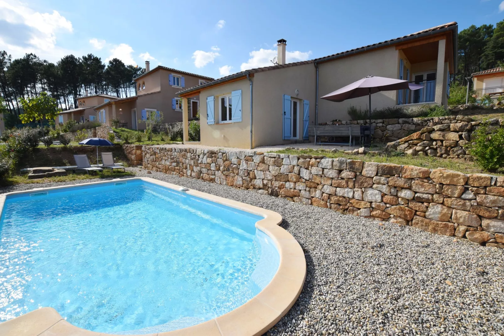 Villa Joyeuse 31-Buitenkant zomer