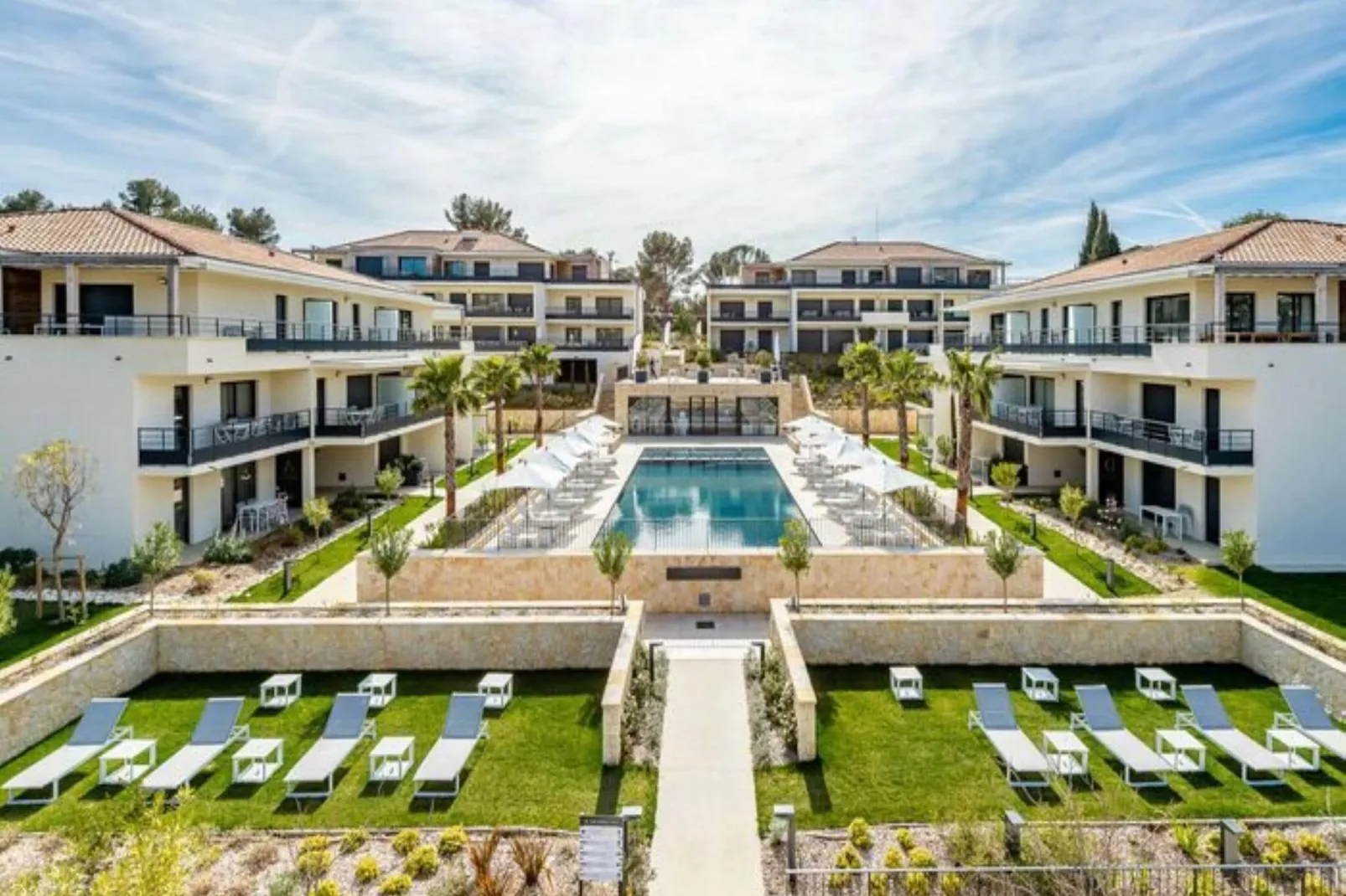 Residence Vence 4-Buitenkant zomer