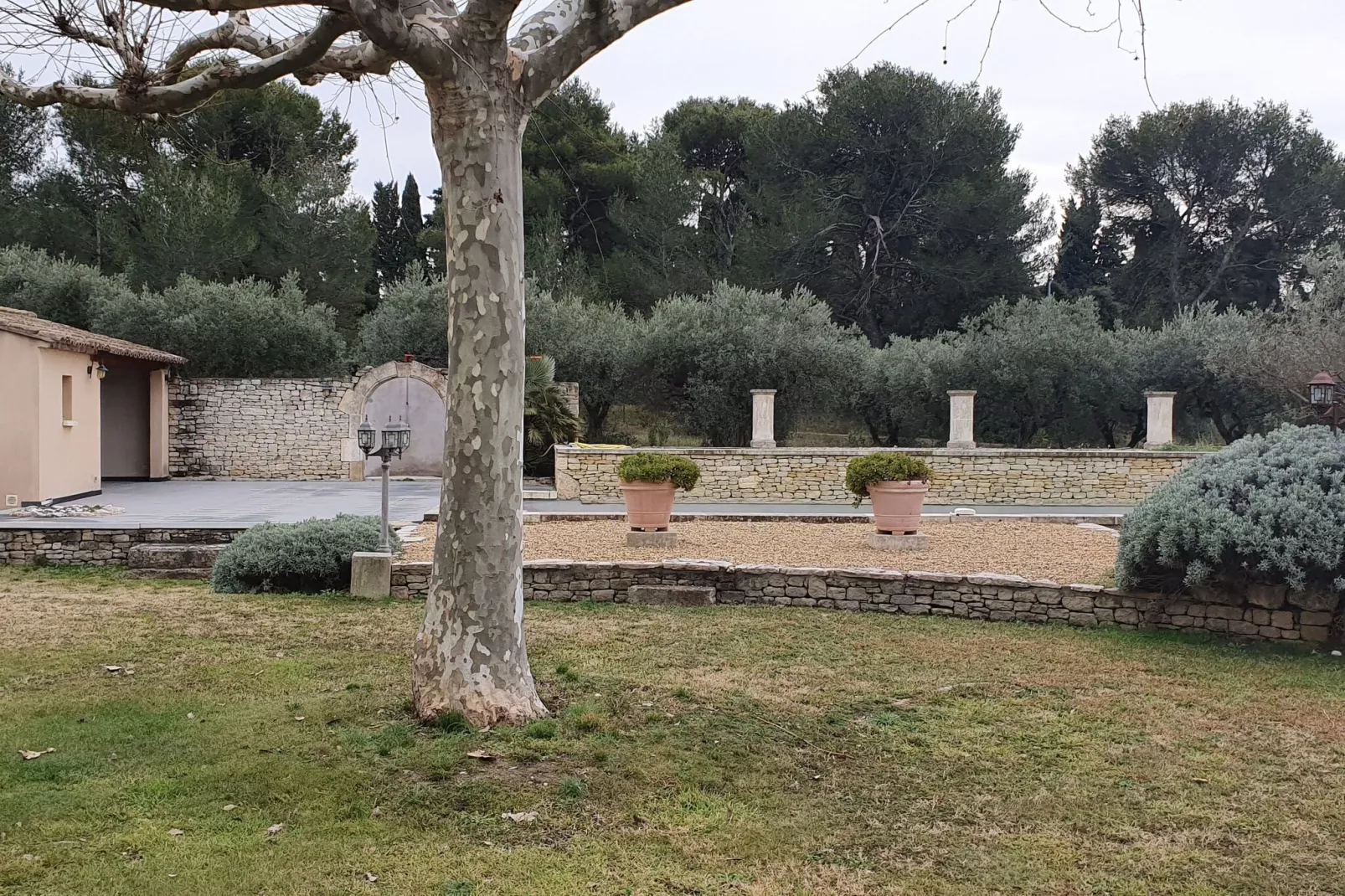 Mazet avec piscine à Orgon