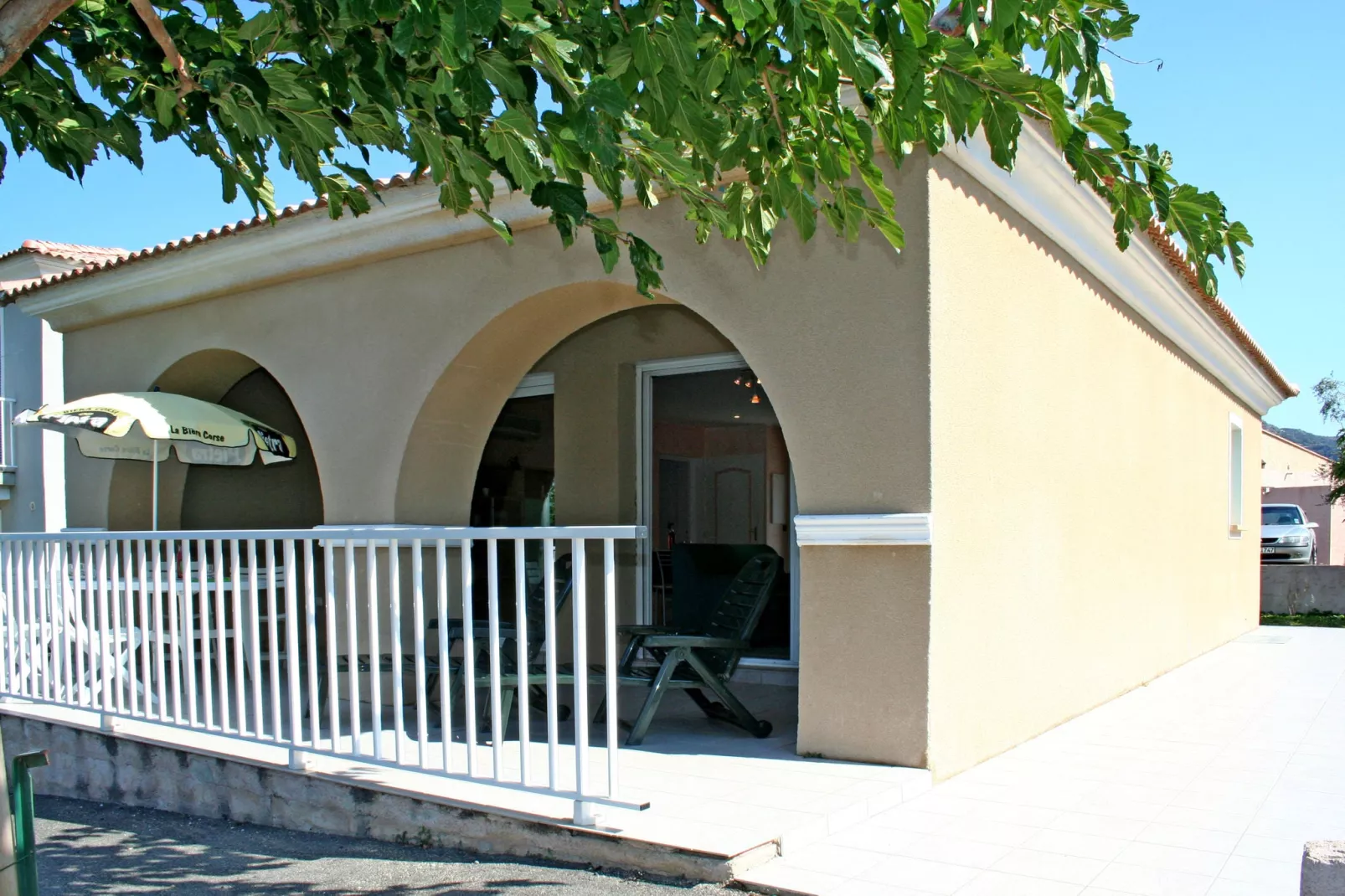 Villa de vacances Oriente-Buitenkant zomer