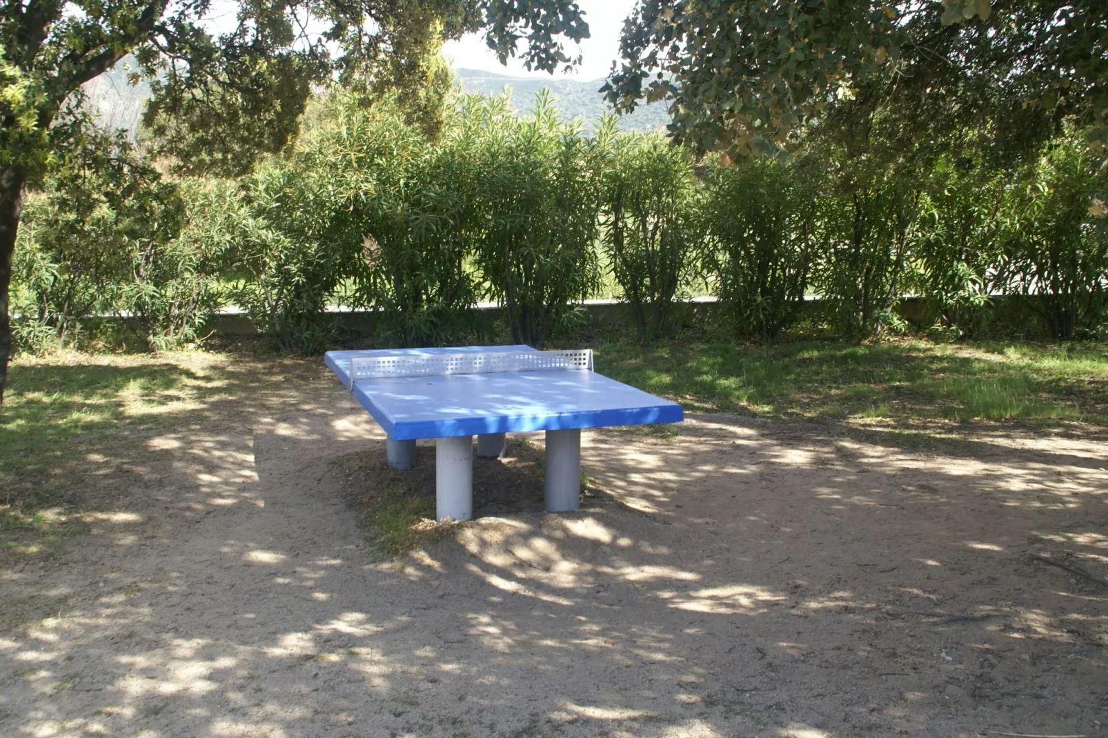 Knus appartememt in Aregno nabij het strand-Parkfaciliteiten