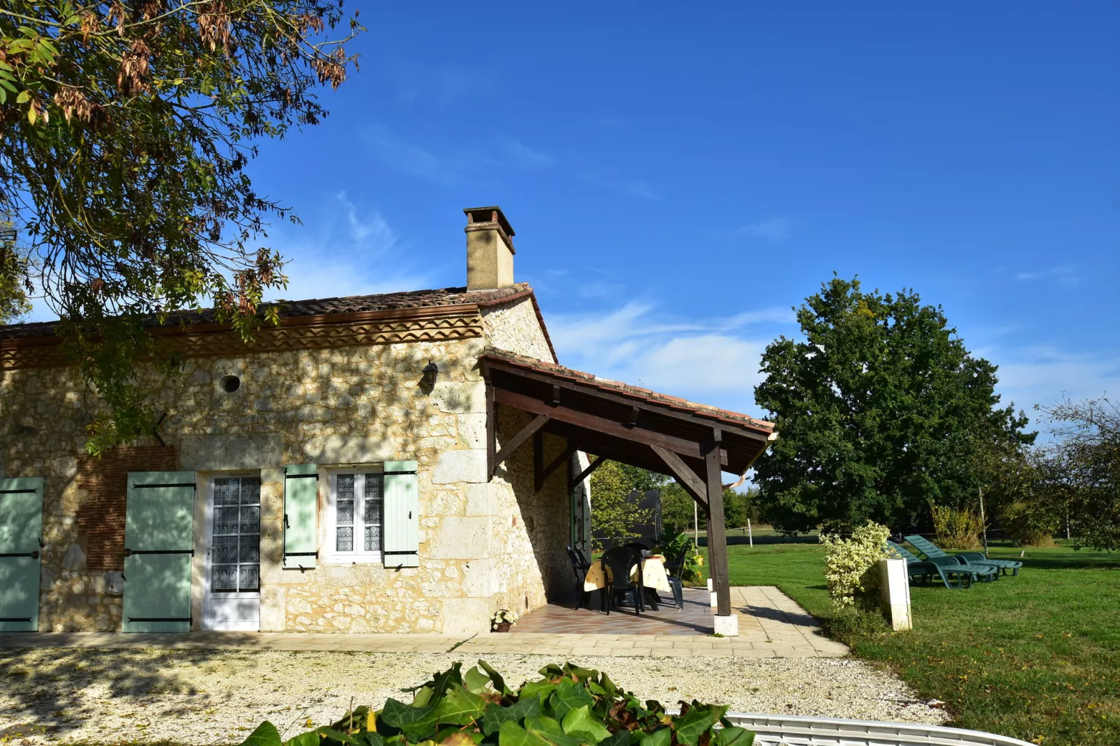 Maison de vacances Saint Nexans 6p-Buitenkant zomer