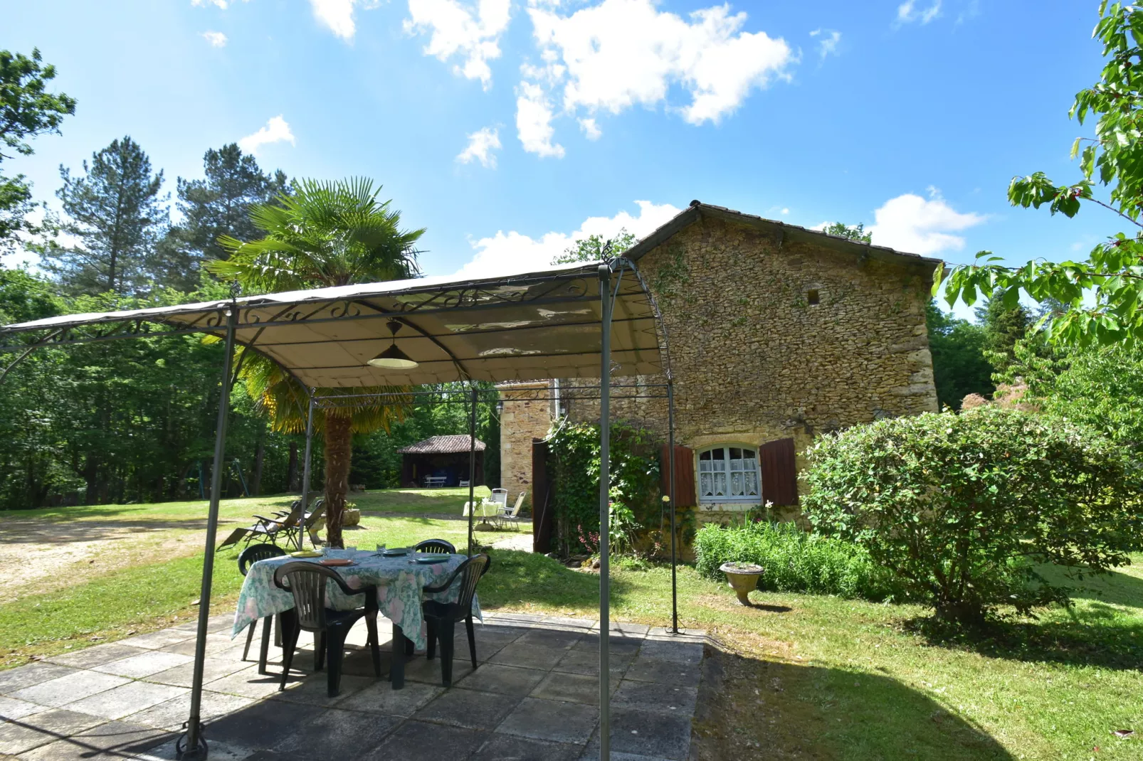 Maison de vacances Villefranche du Perigord-Terrasbalkon