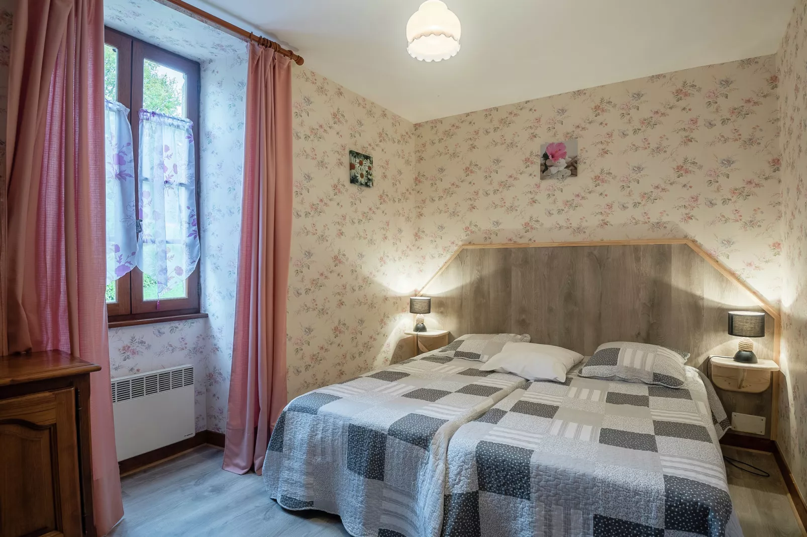 Prachtig landhuis met authentieke sfeer in Prats-du-Périgord - Slaapkamer