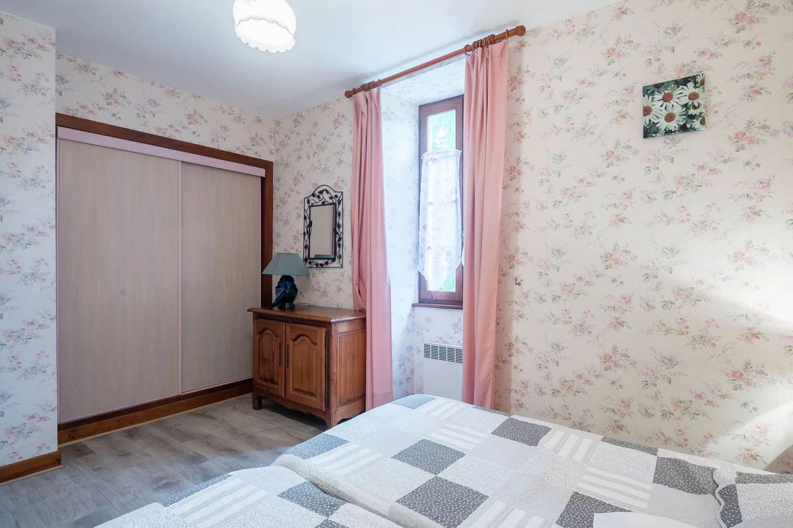 Prachtig landhuis met authentieke sfeer in Prats-du-Périgord - Slaapkamer