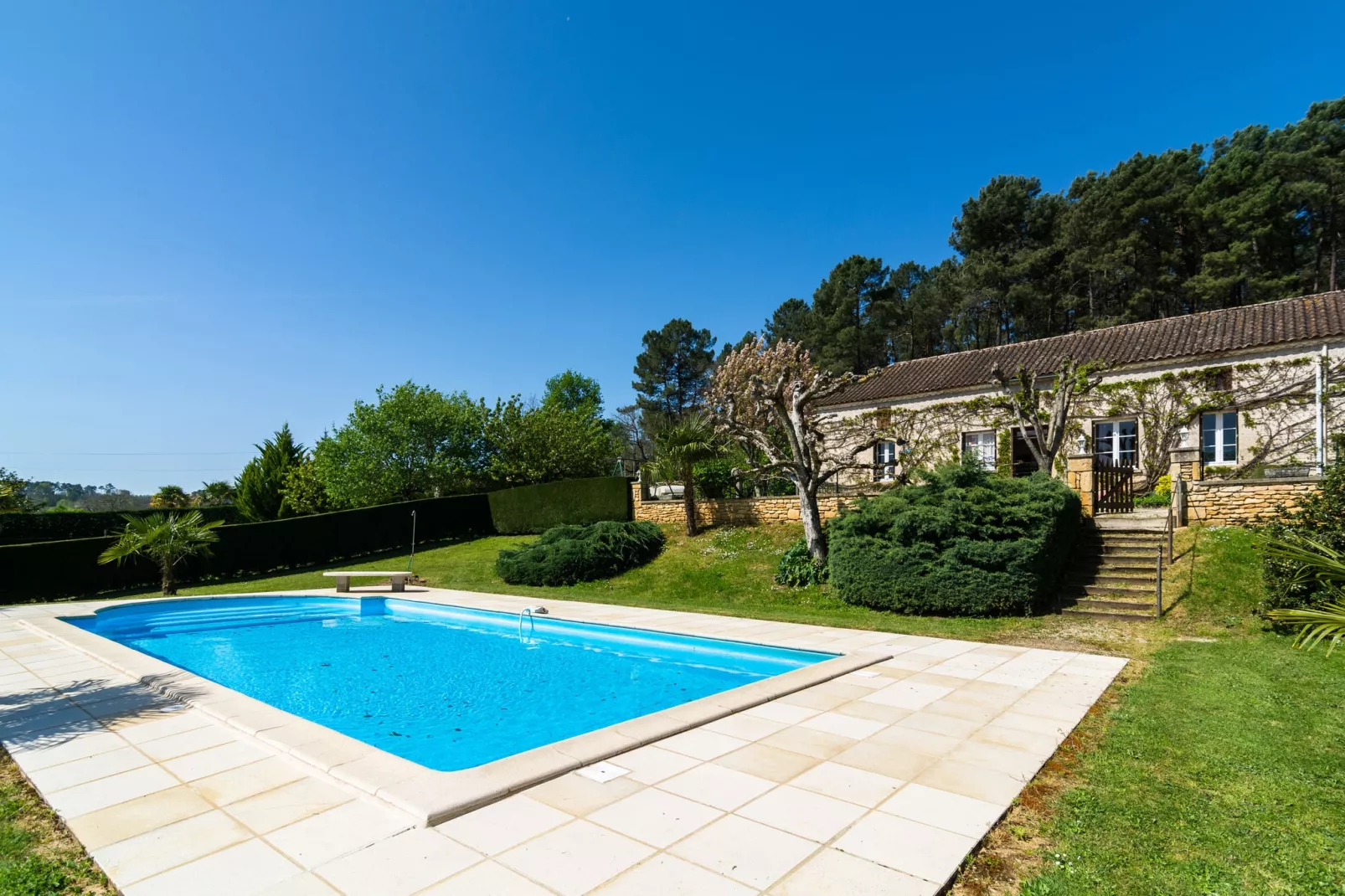 Maison de vacances Loubejac-Zwembad