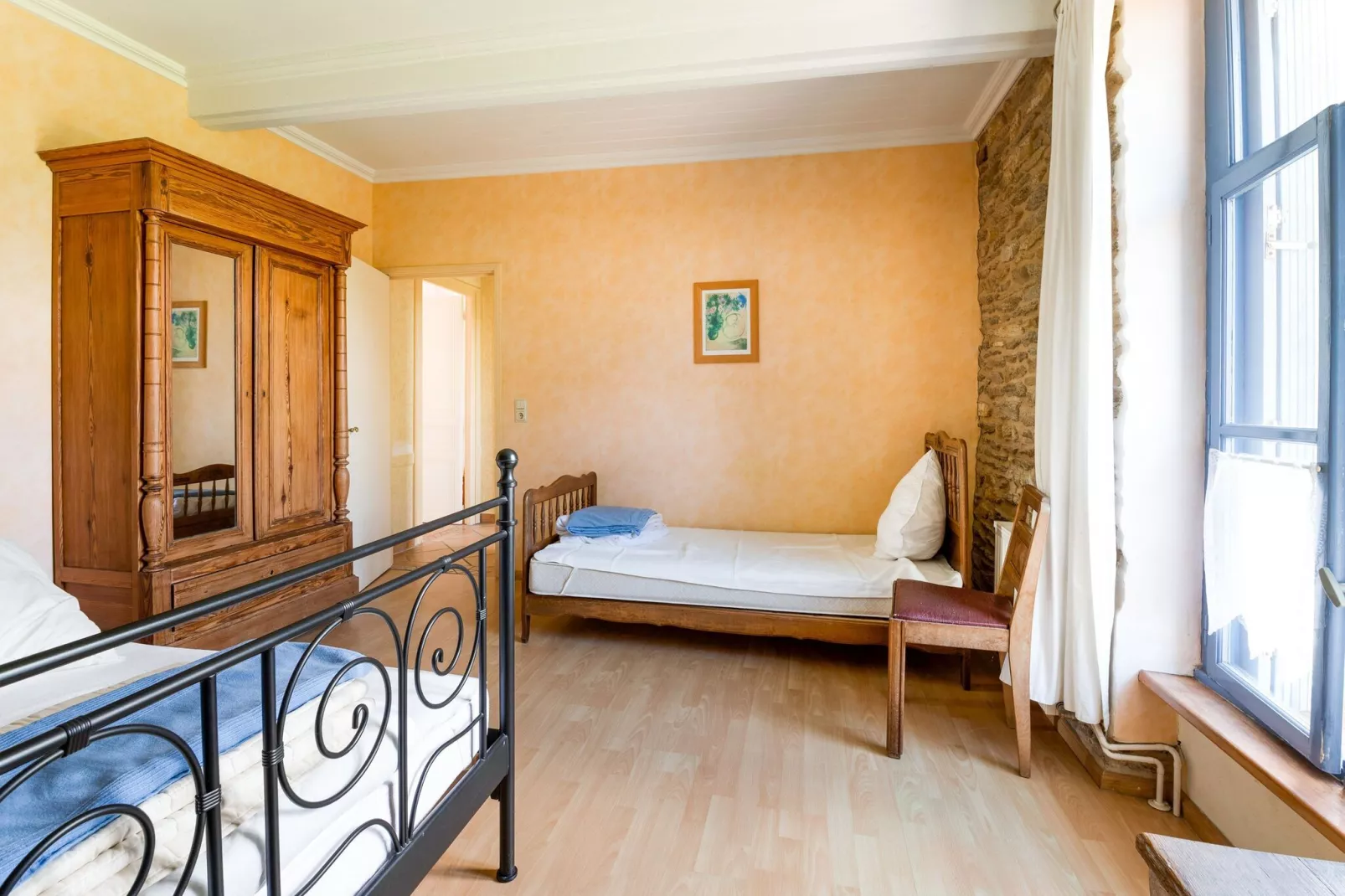 "Ancienne Gendarmerie" appartment B-Slaapkamer