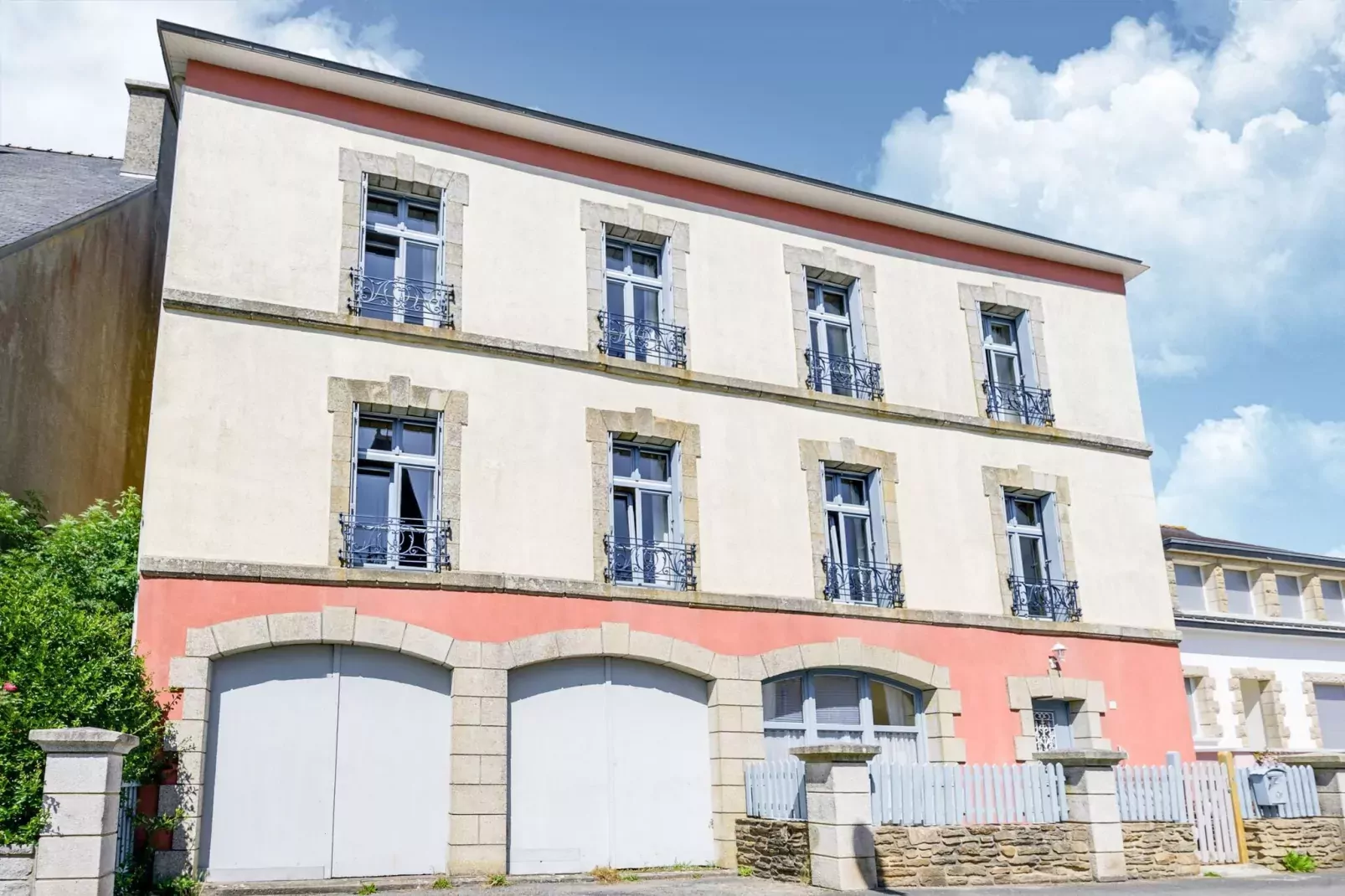 "Ancienne Gendarmerie" studio A-Buitenkant zomer