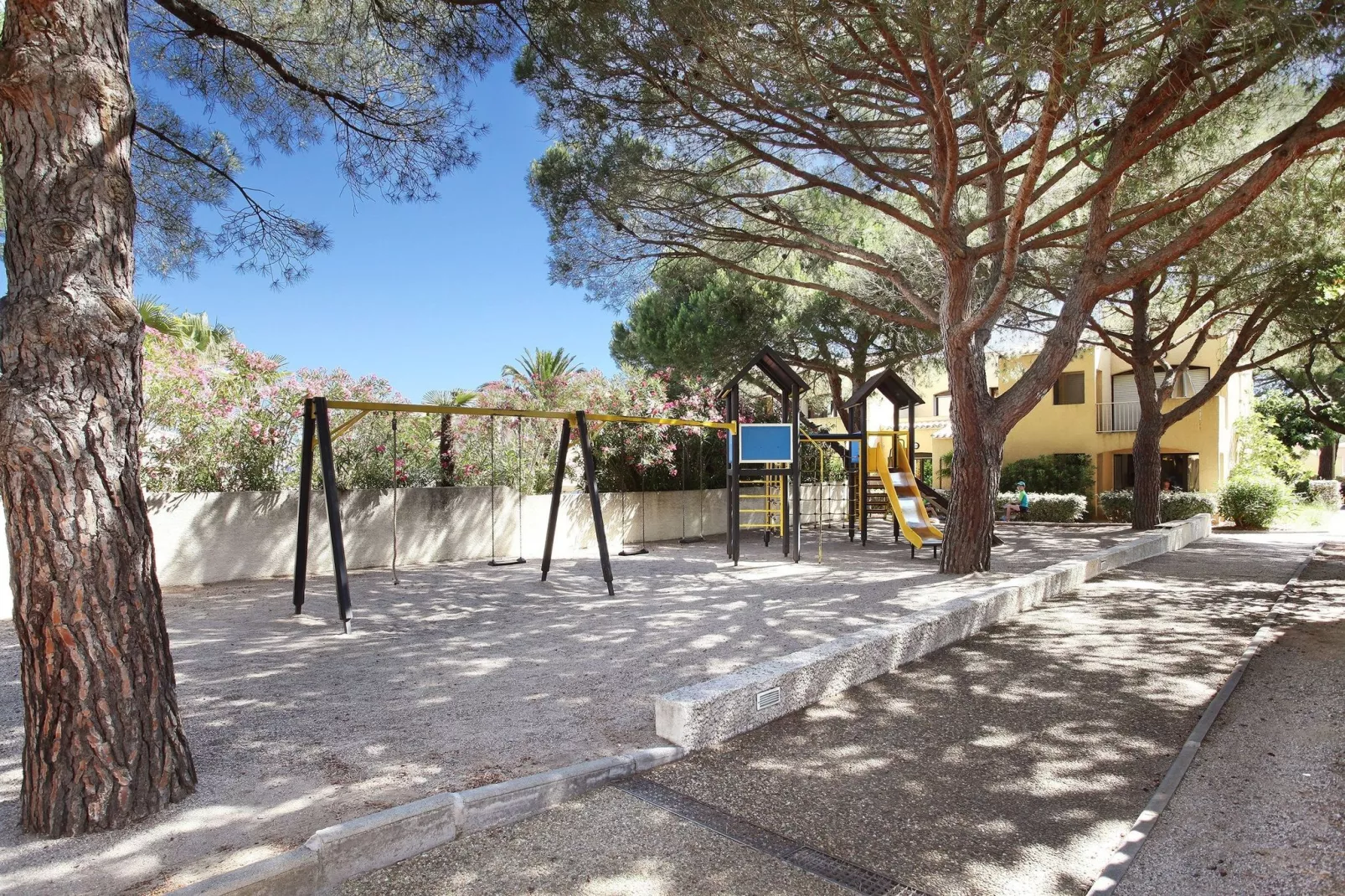 Club Saint Loup 1-Parkfaciliteiten