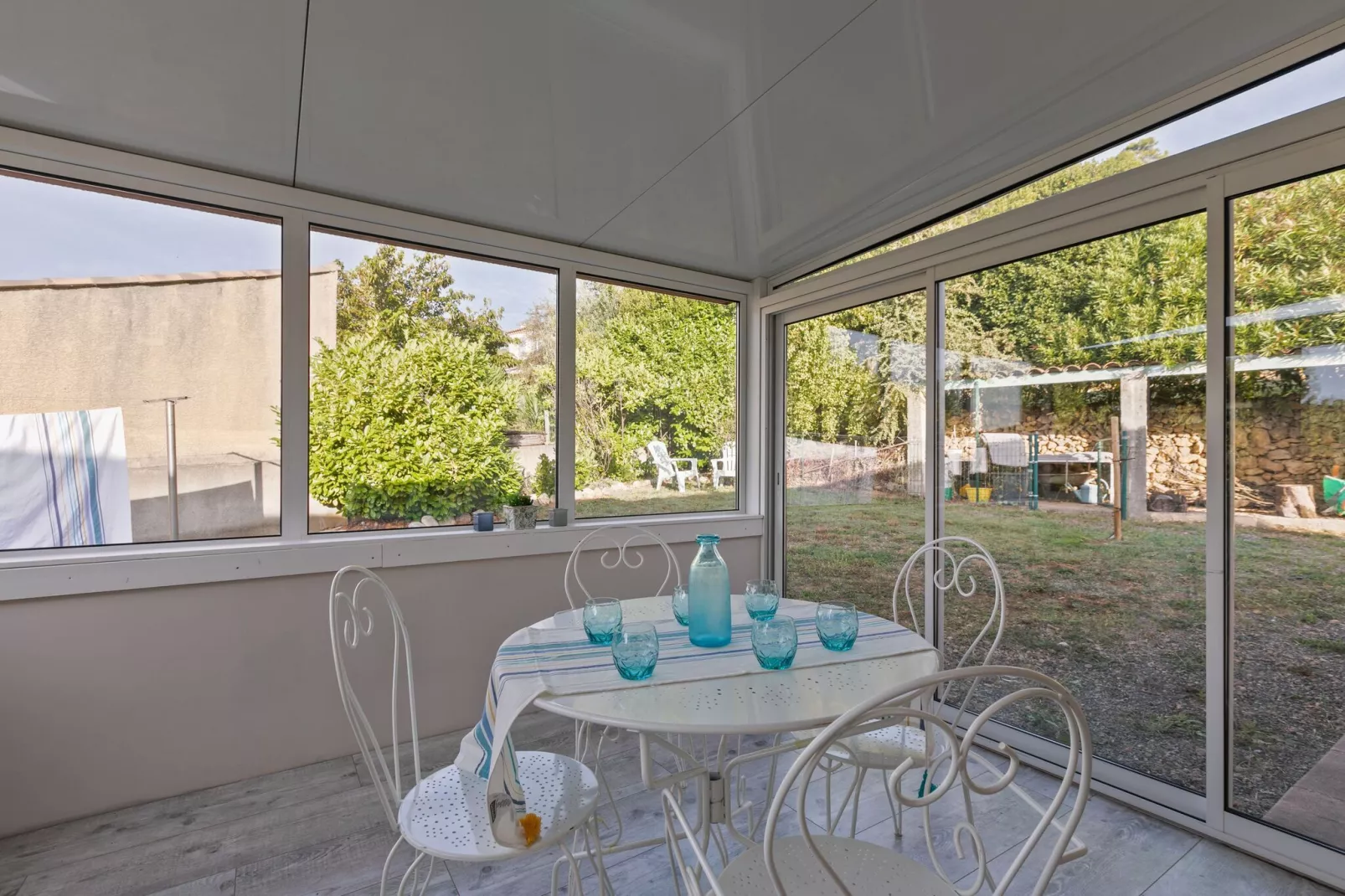 Huis in Zuid-Frankrijk met privé zwembad-Terrasbalkon