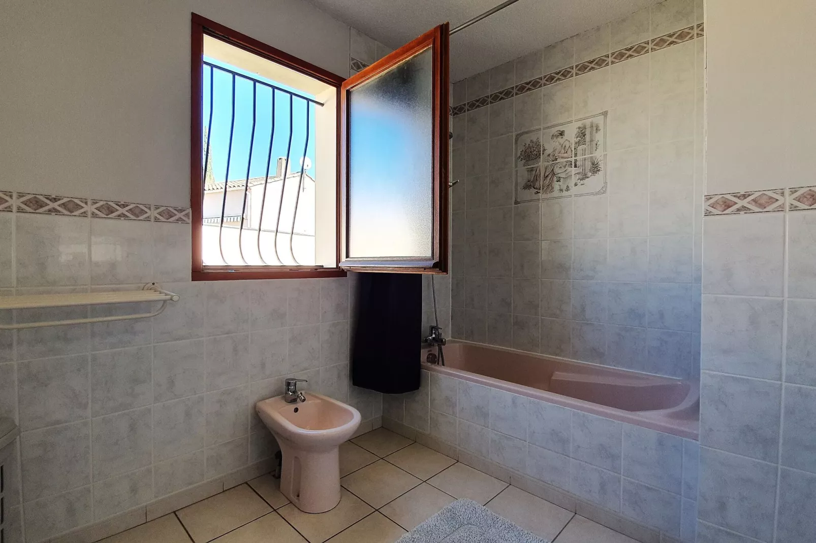 MAISON MONFORT-Badkamer