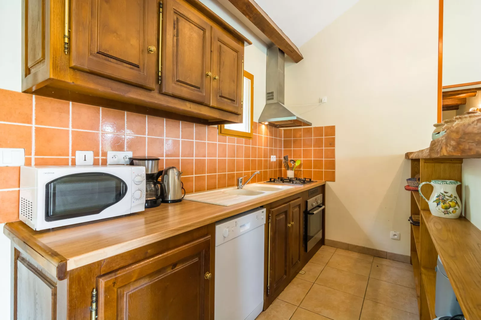 Maison de vacances Blanquefort sur Briolance 10 pers-Keuken