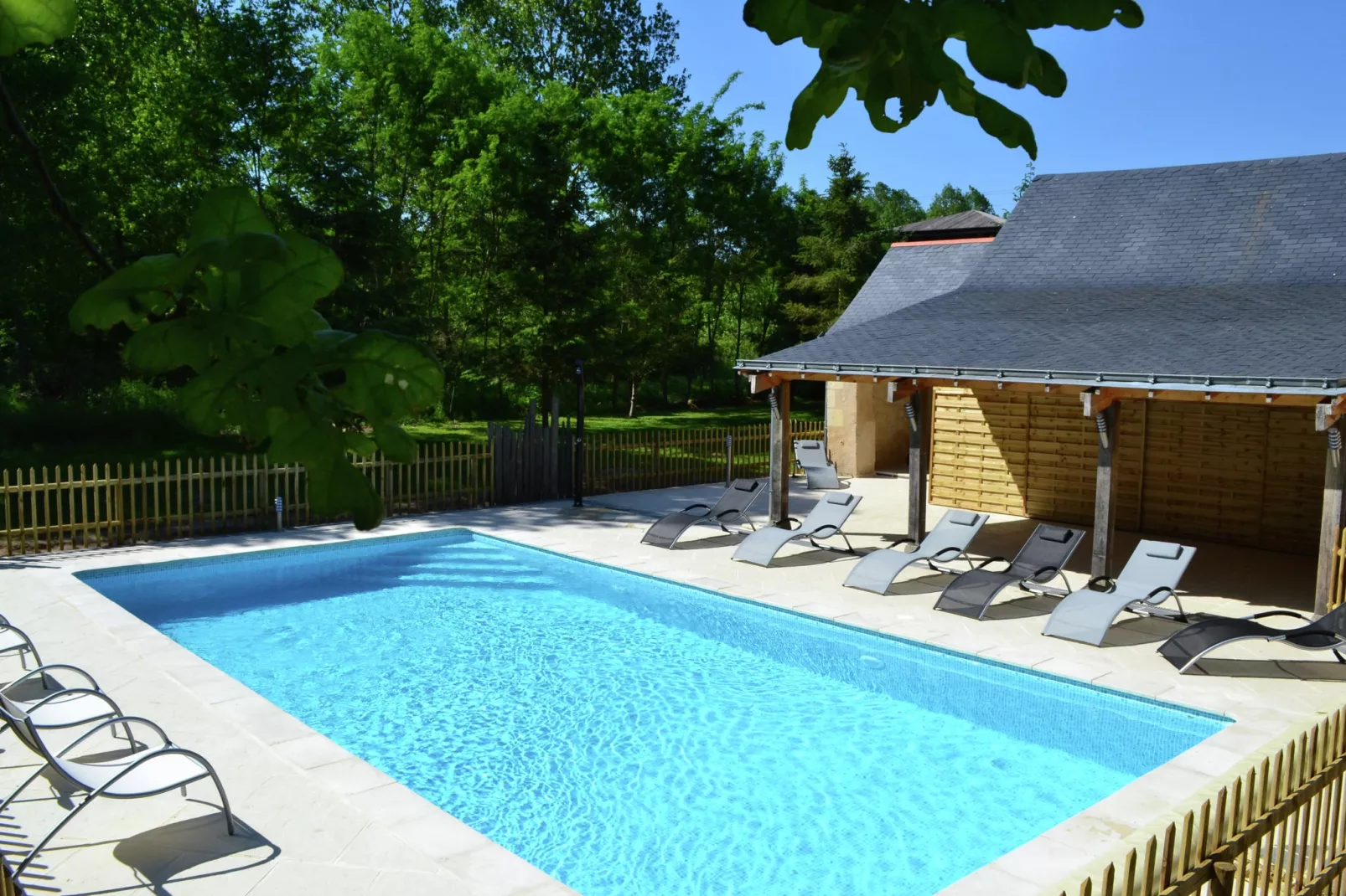 poolofhouse
