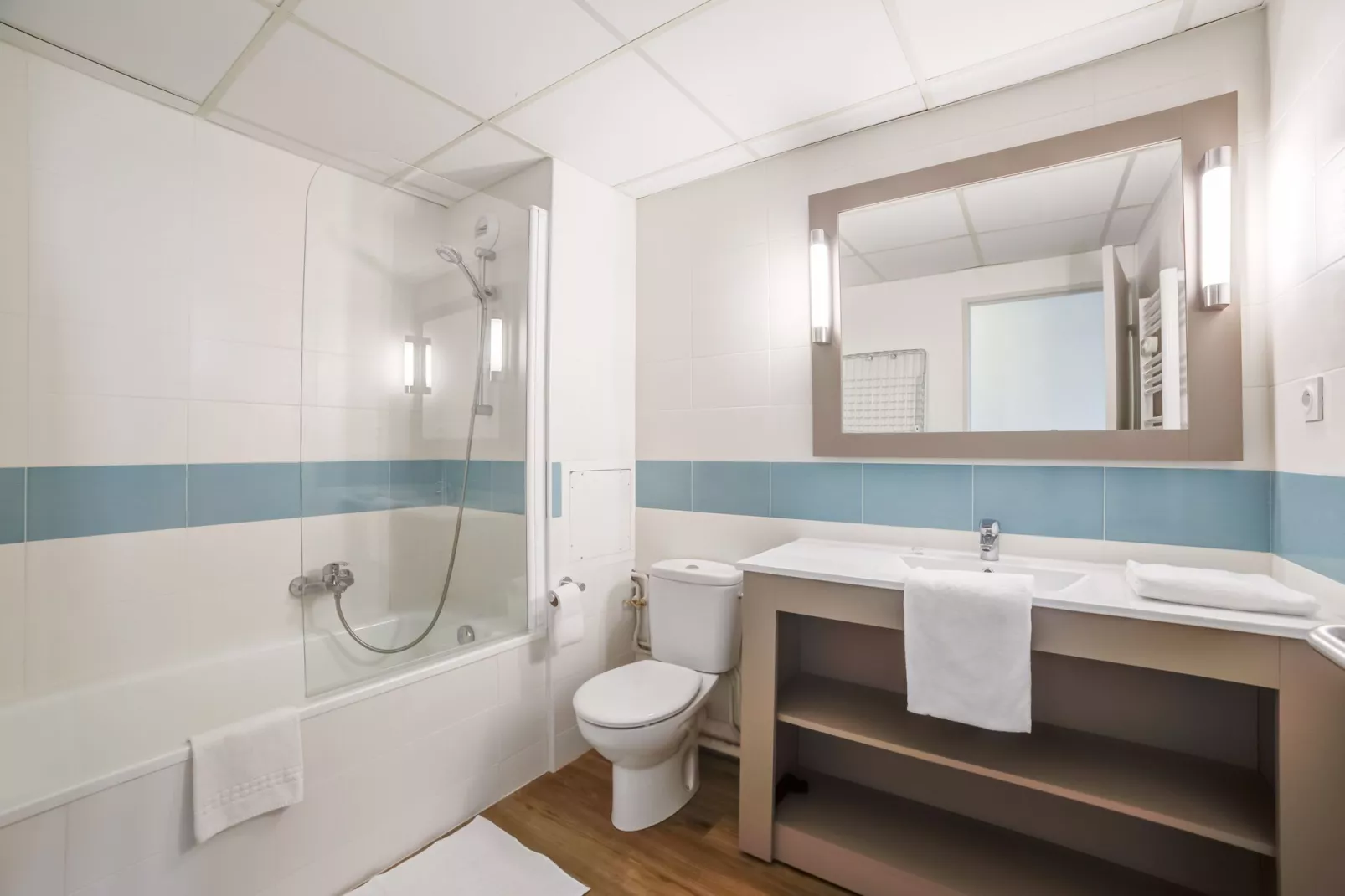 Les Balcons de Collioure - 14  Studio 4 p - rénové-Badkamer