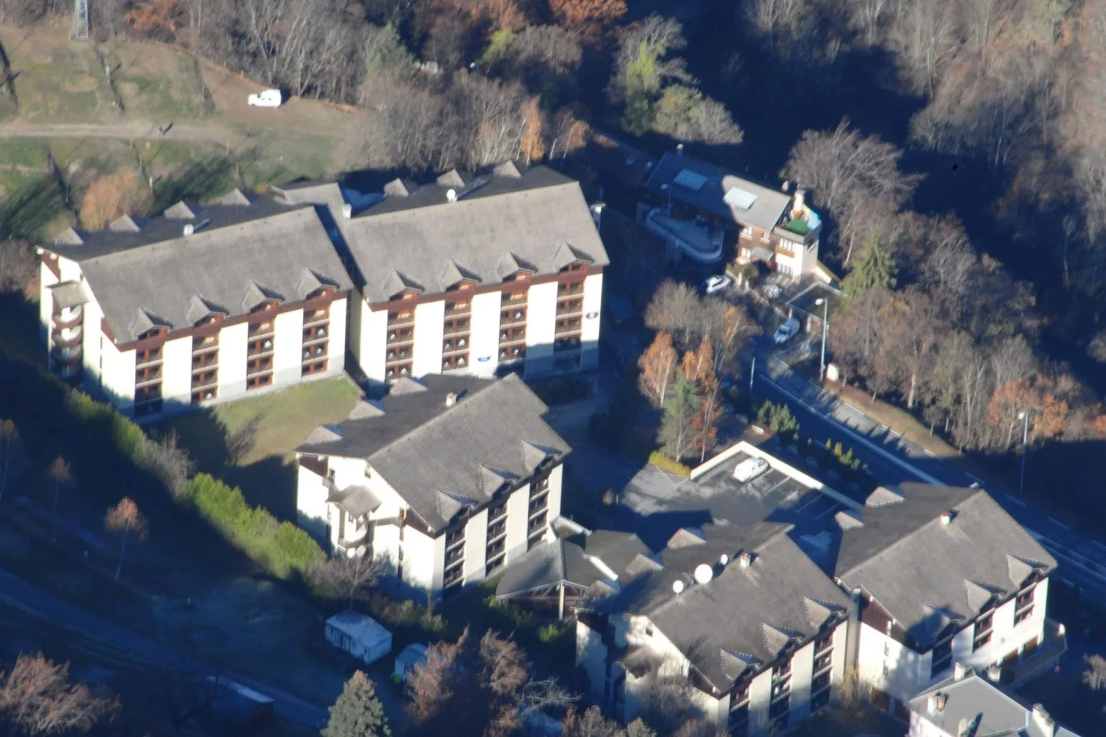 Residence Cybèle 1-Buitenkant zomer