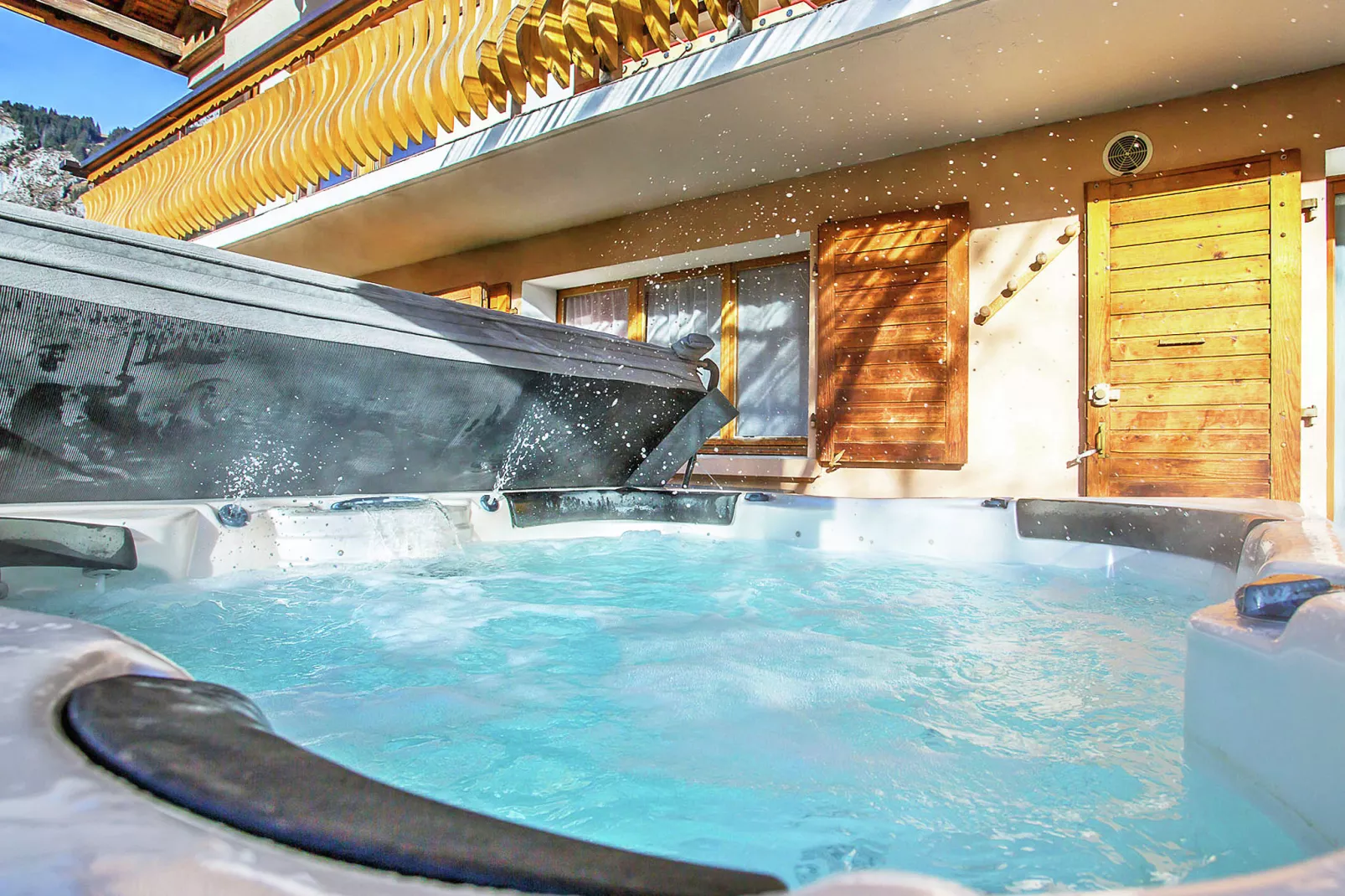 poolofhouse