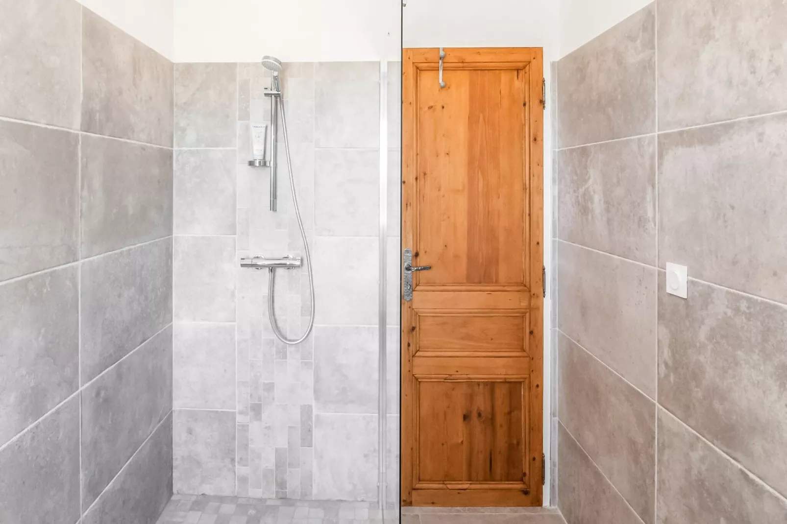 Villa Pouperas Vaison la Romaine-Badkamer