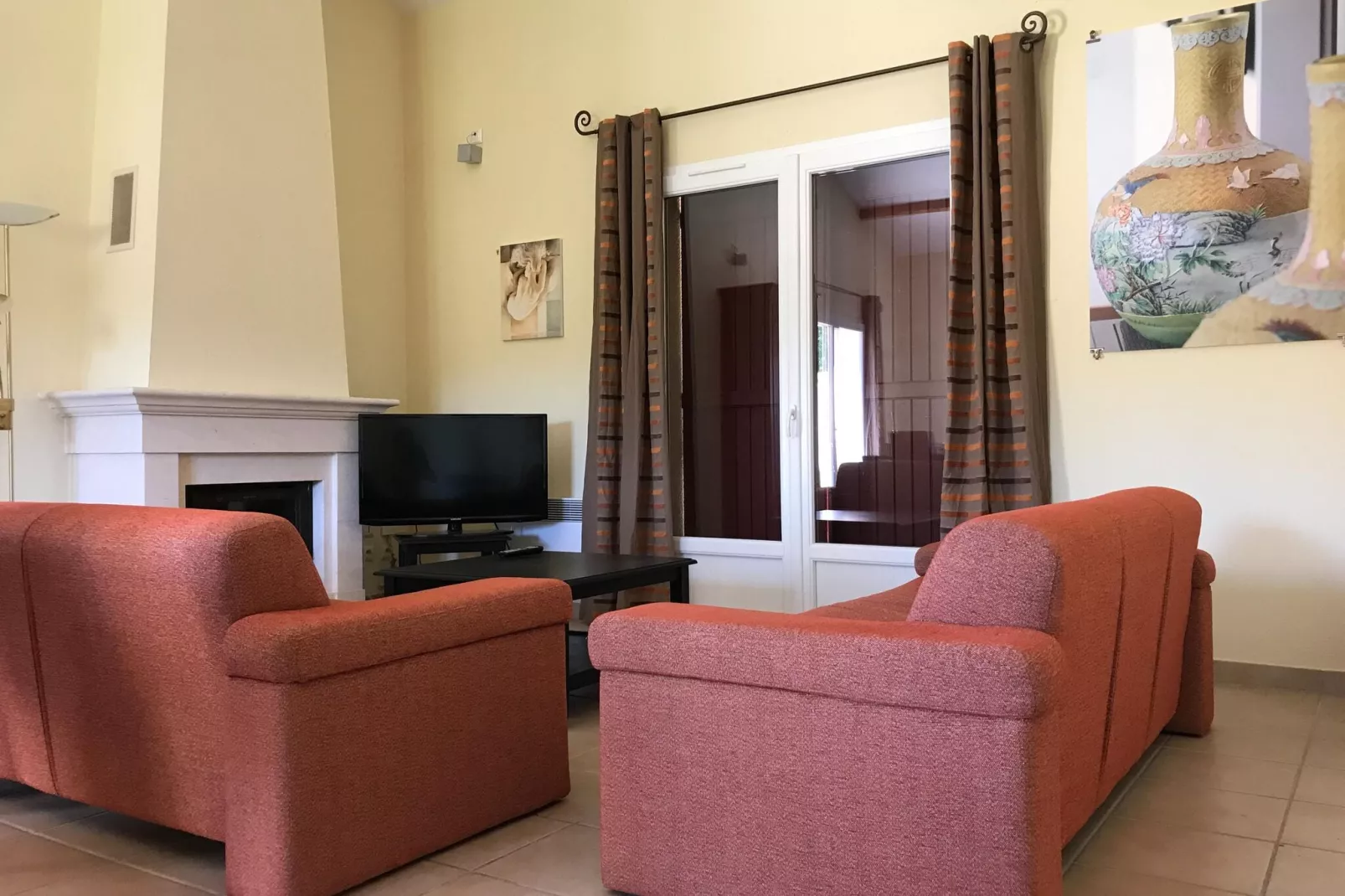Les Forges 2 bedrooms n91-Woonkamer