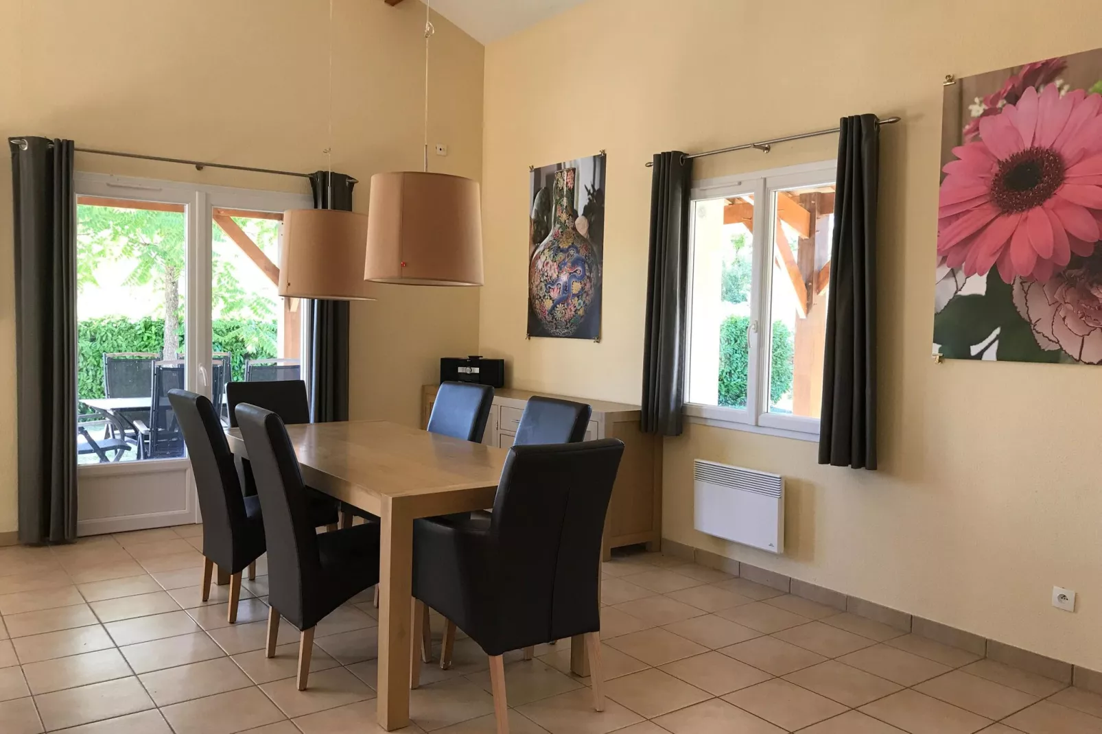 Les Forges 2 bedrooms n45-Eetkamer