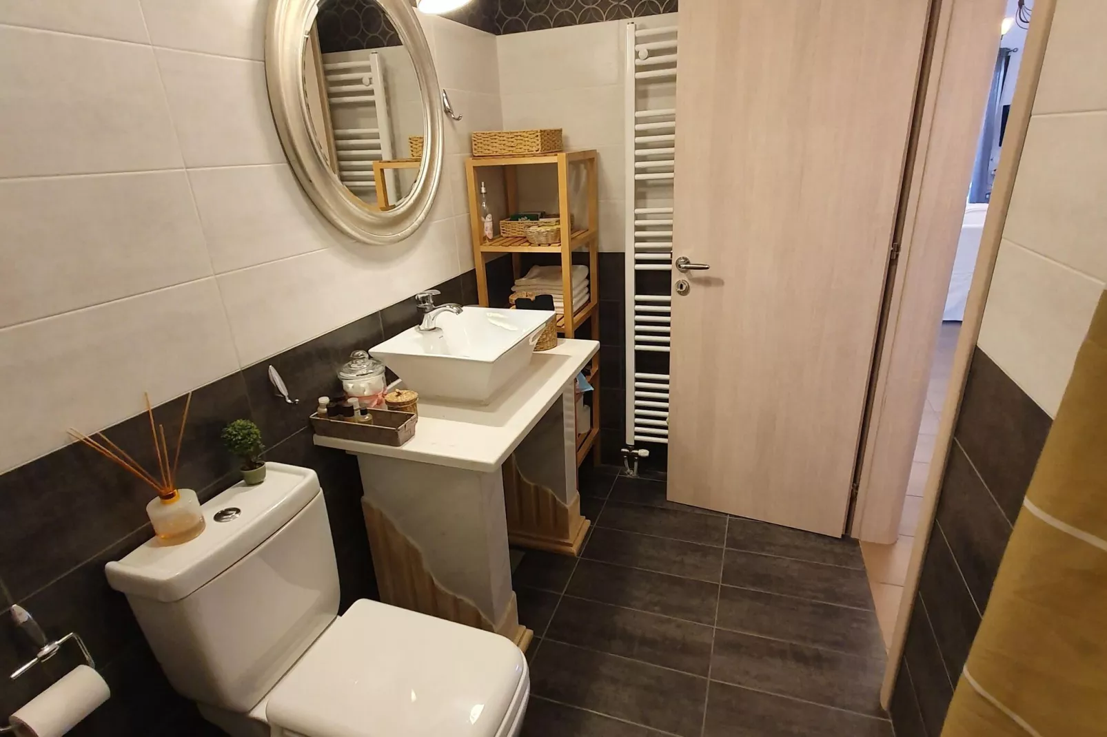 House Loutra Elenis-Badkamer