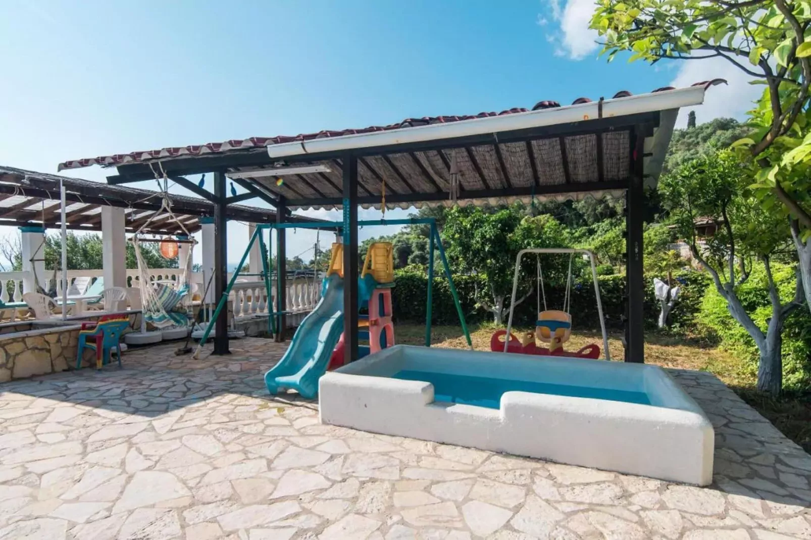 Andromaches Apartments Superior Double Studio-Zwembad
