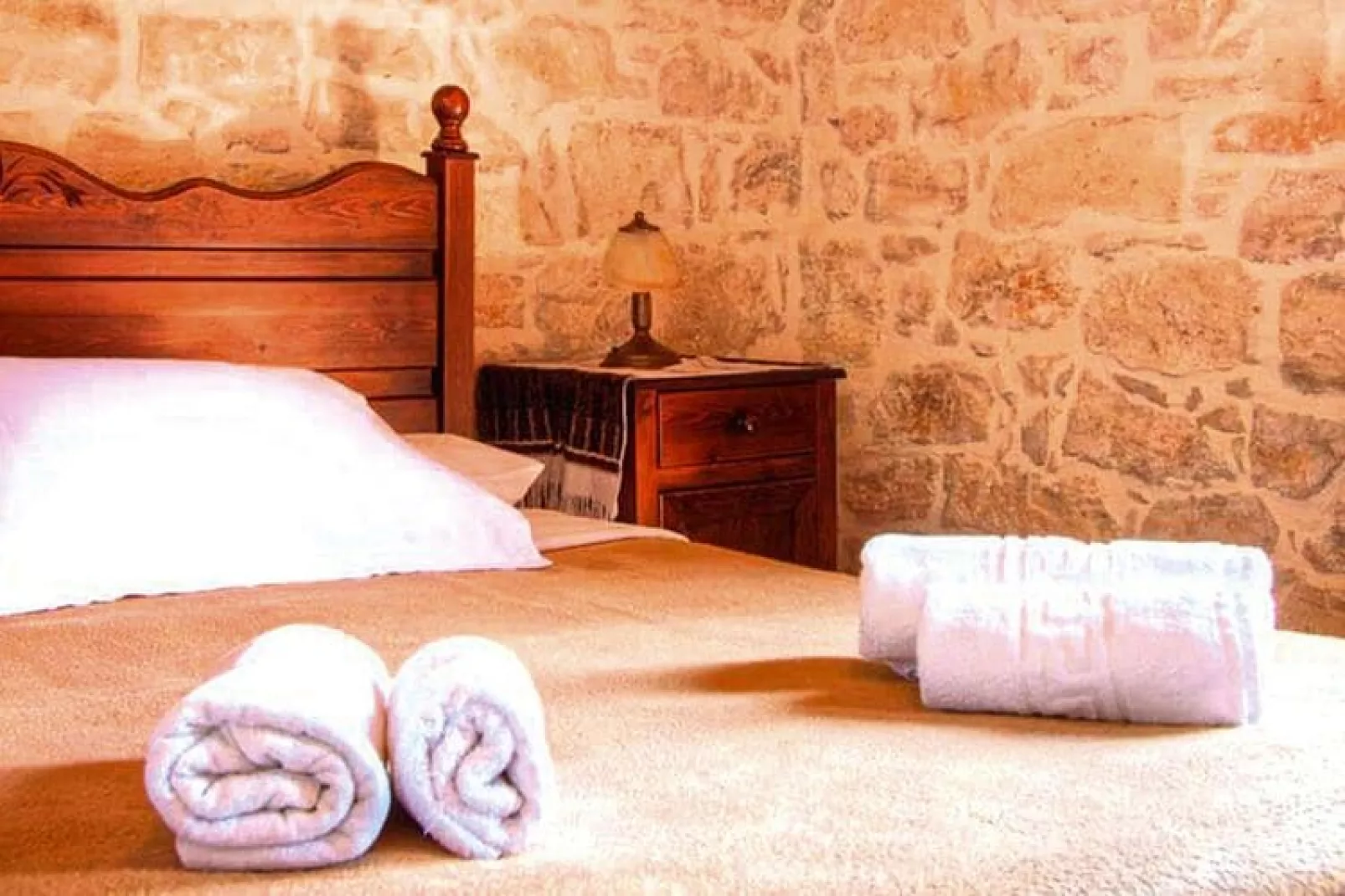 Holiday homes Stone Village Bali - Studio with halfboard-Slaapkamer