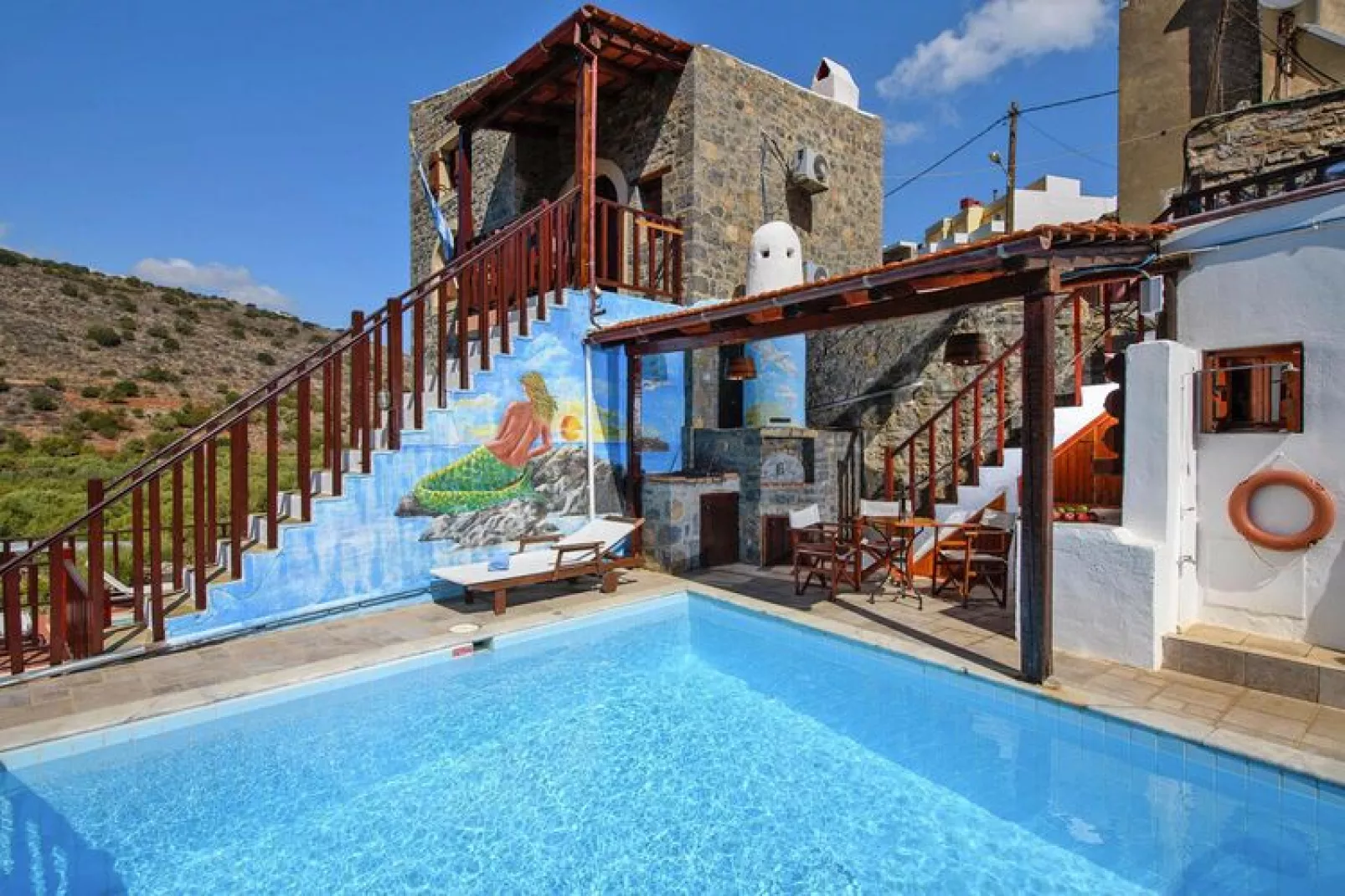 poolofhouse