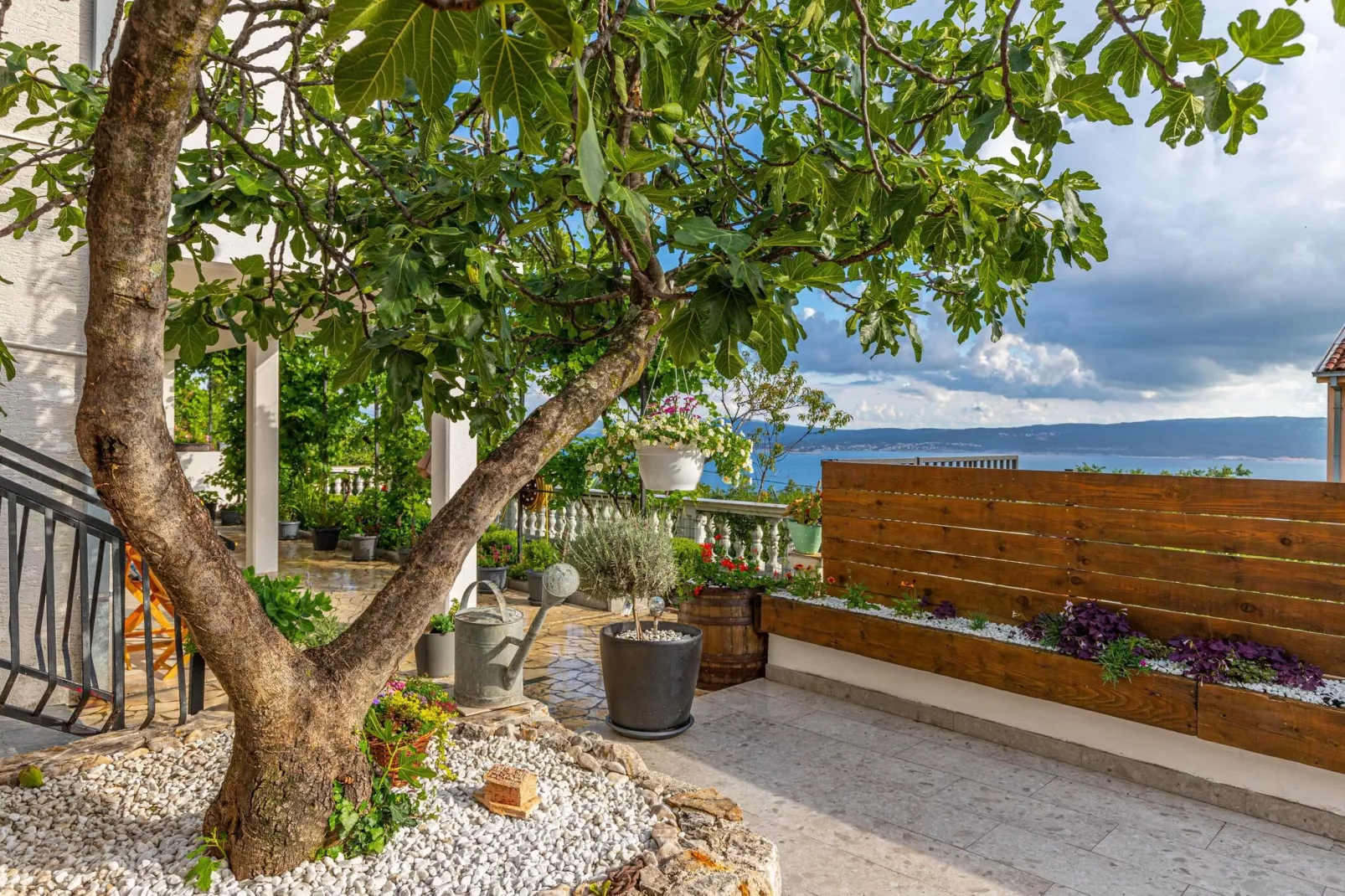 Holiday Home Jasminka-Terrasbalkon