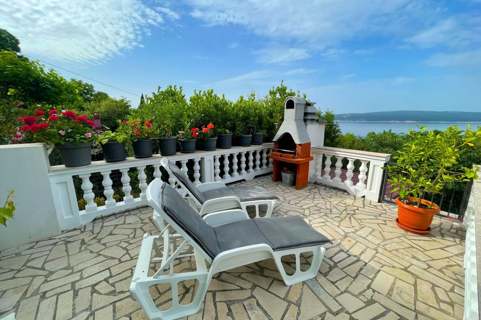 Holiday Home Jasminka-Terrasbalkon