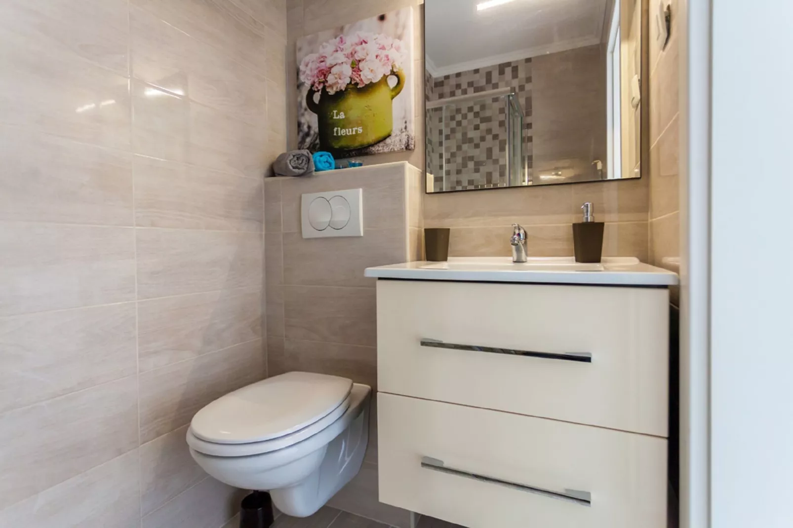 Apartment Dora-Badkamer