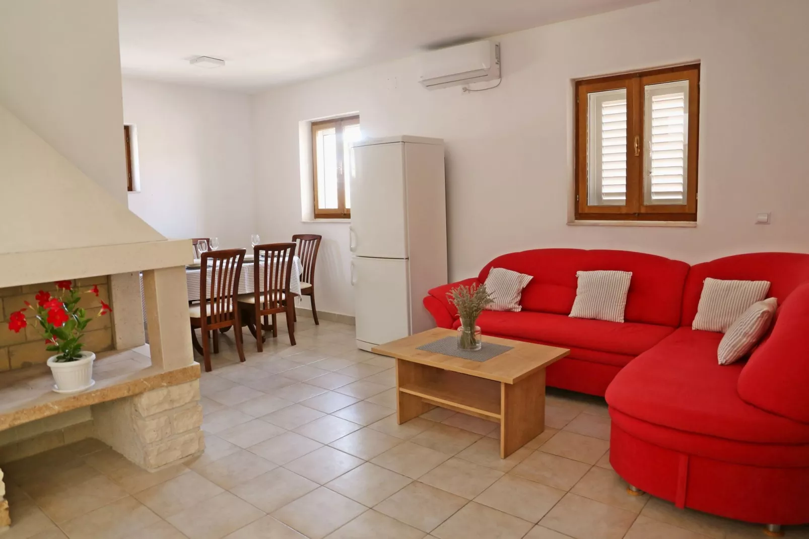 Holiday Home Beach Olivia-Woonkamer