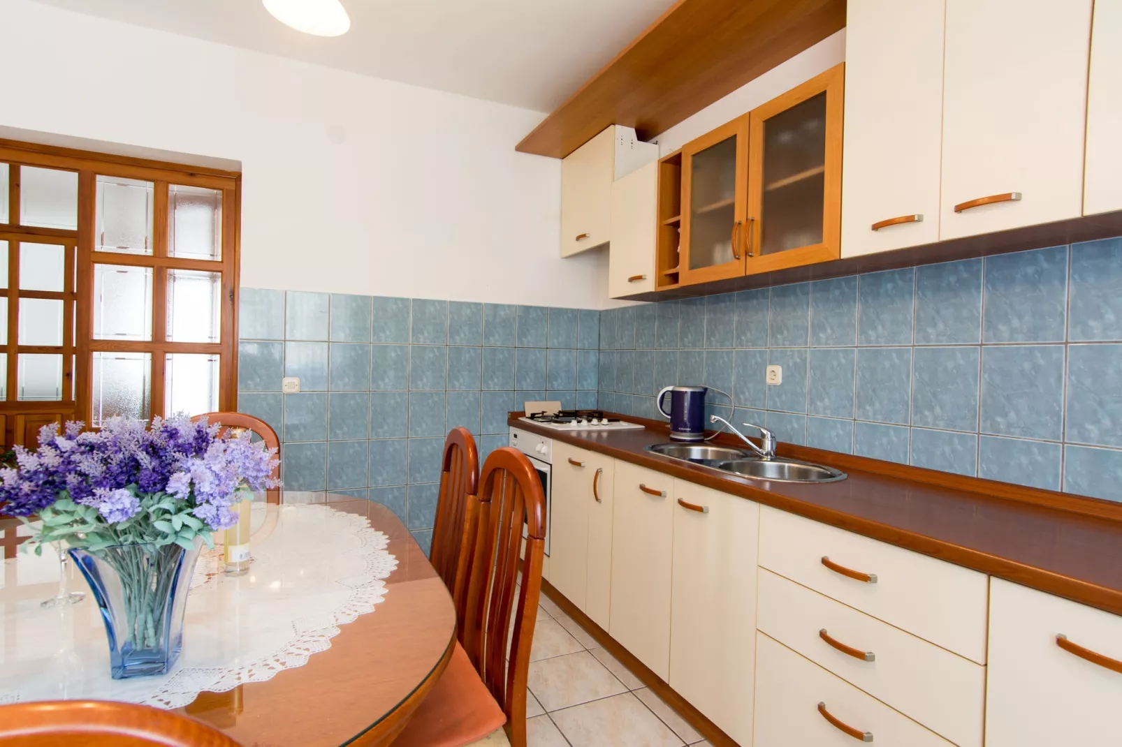 Tina's Apartment-Keuken