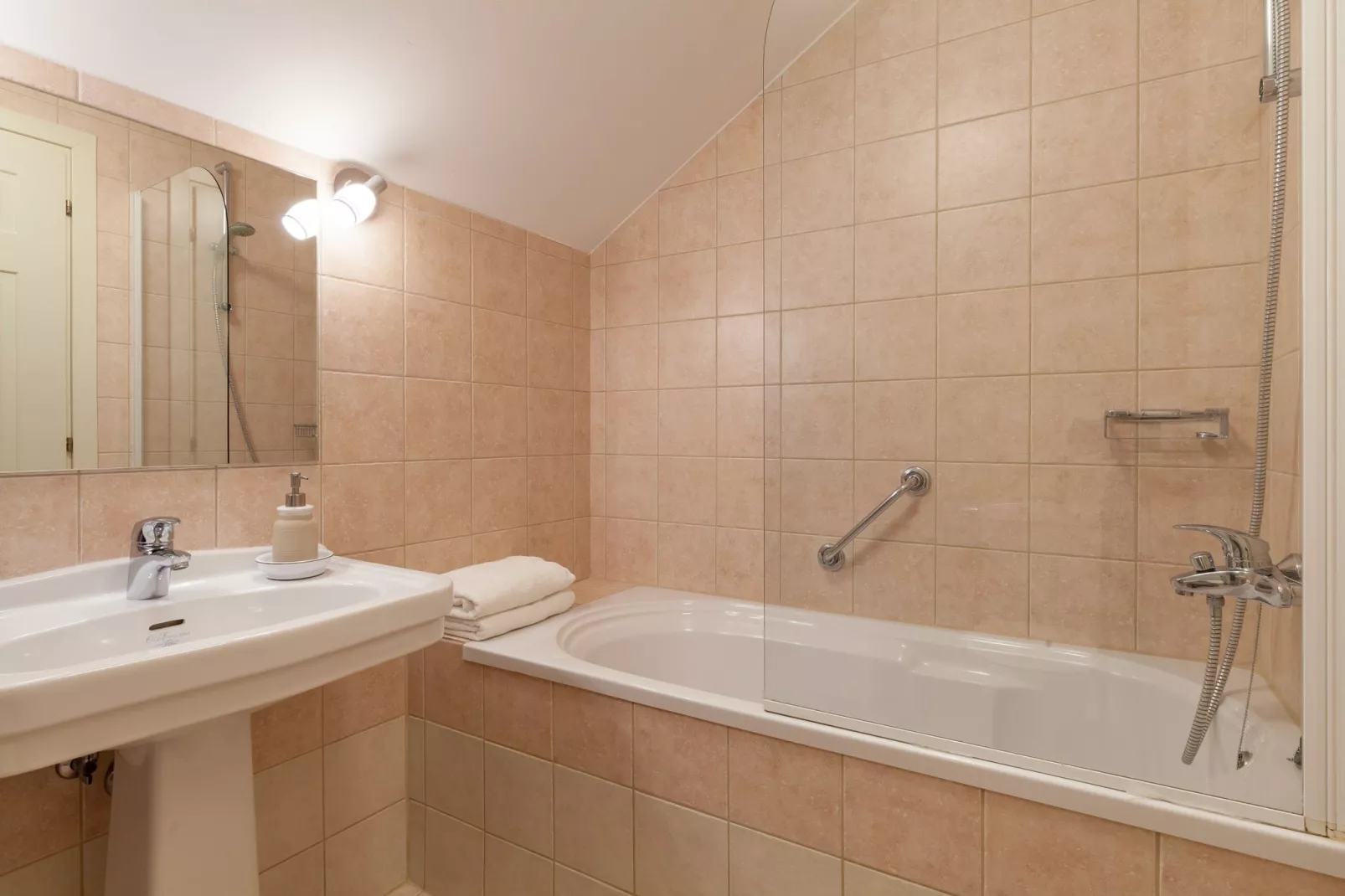 Villa Mir Vami-Badkamer