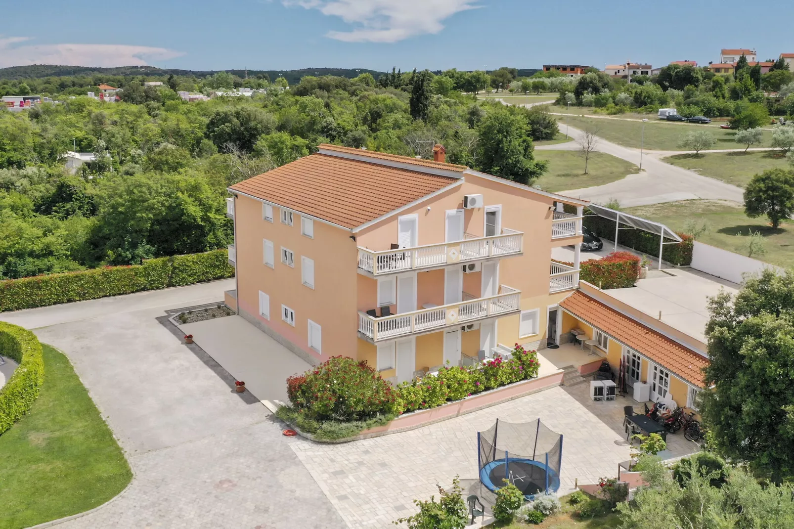 Apartment 11-Buitenkant zomer