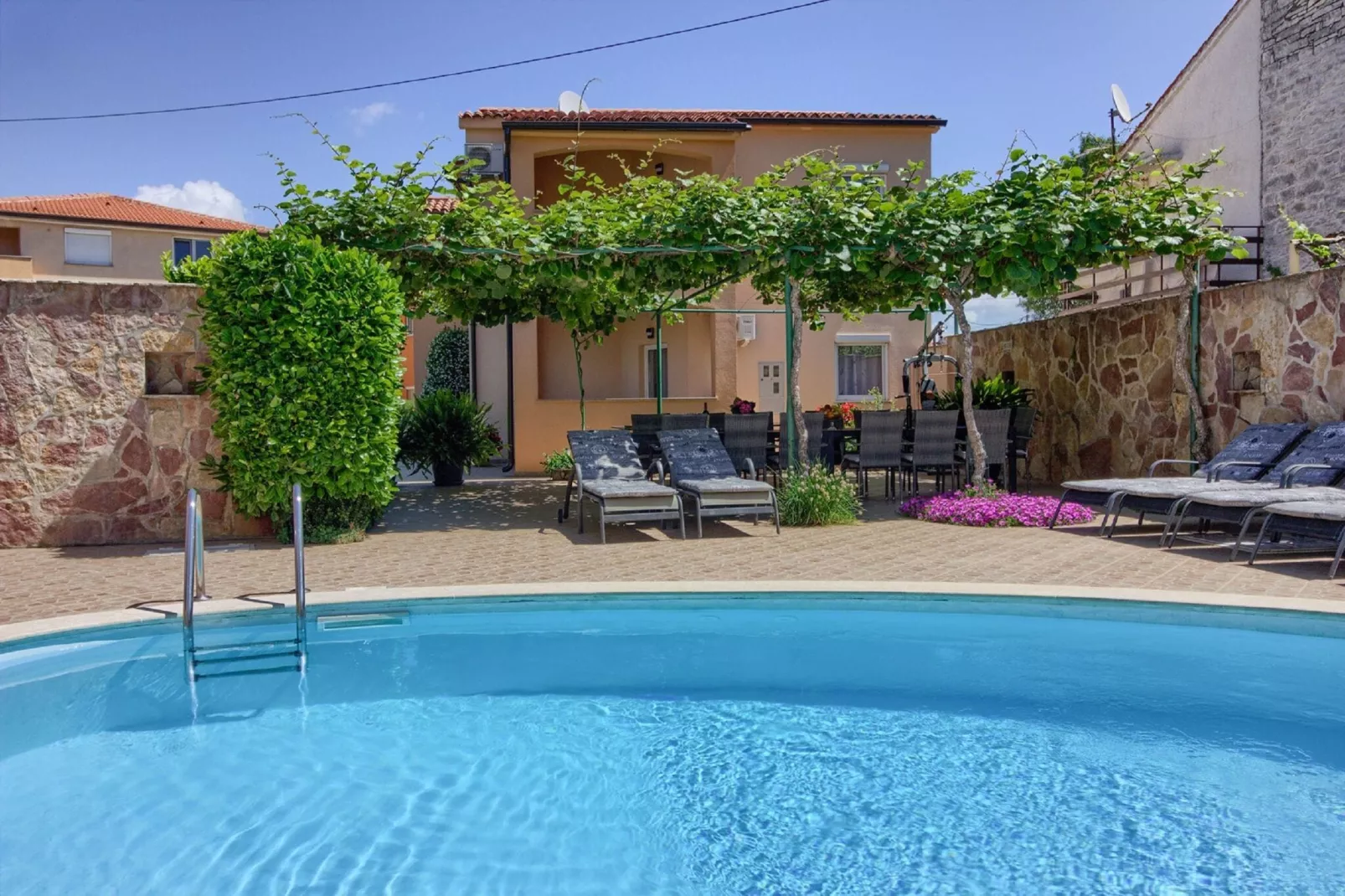 Villa Mimoza-Zwembad