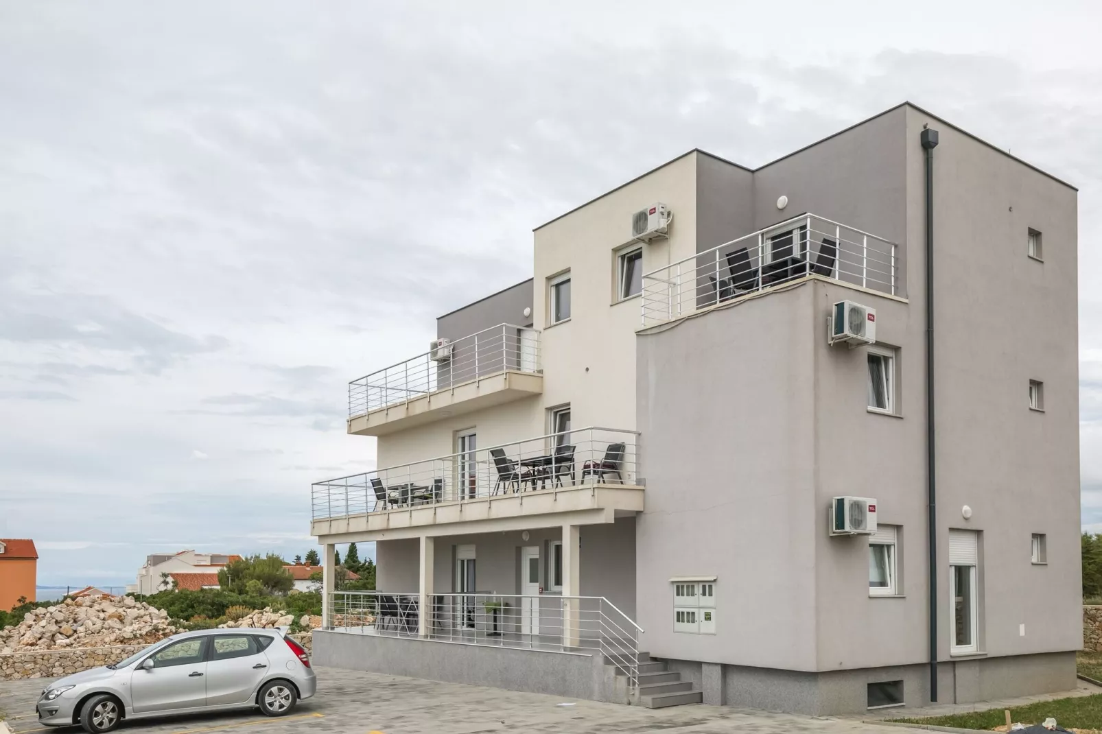 Apartments Sun-Mauro I-Buitenkant zomer