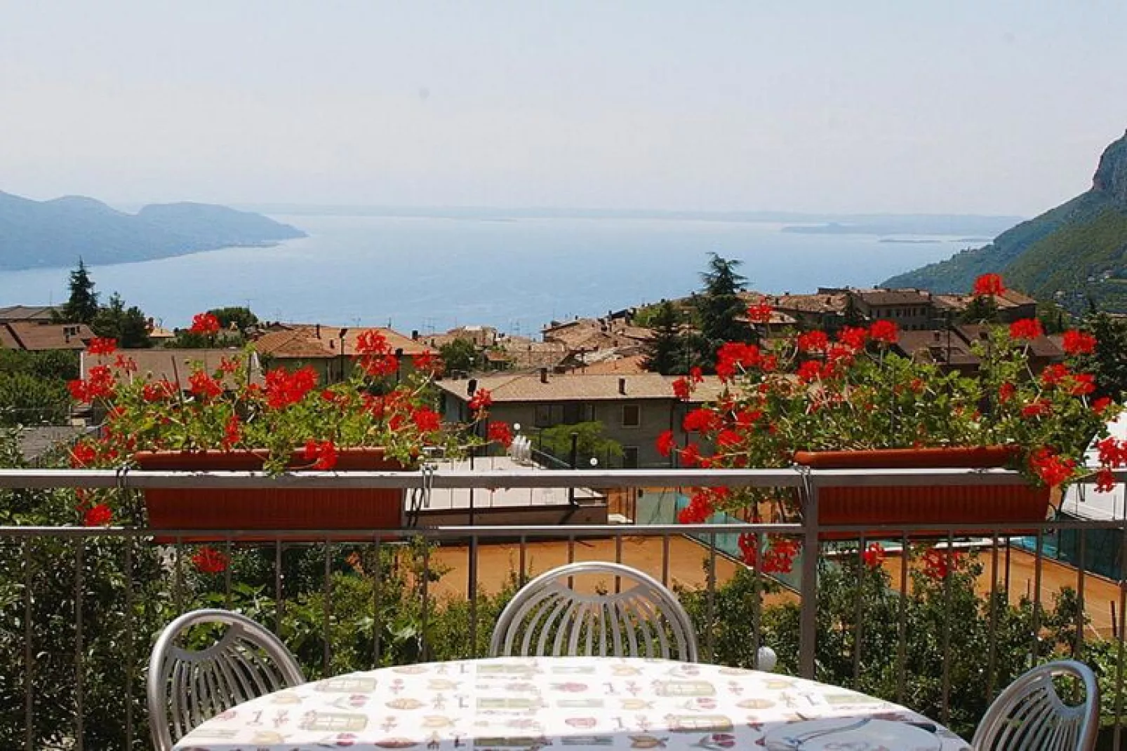 Residence Mirabel, Tignale-Bilocale Balkon Mansarde