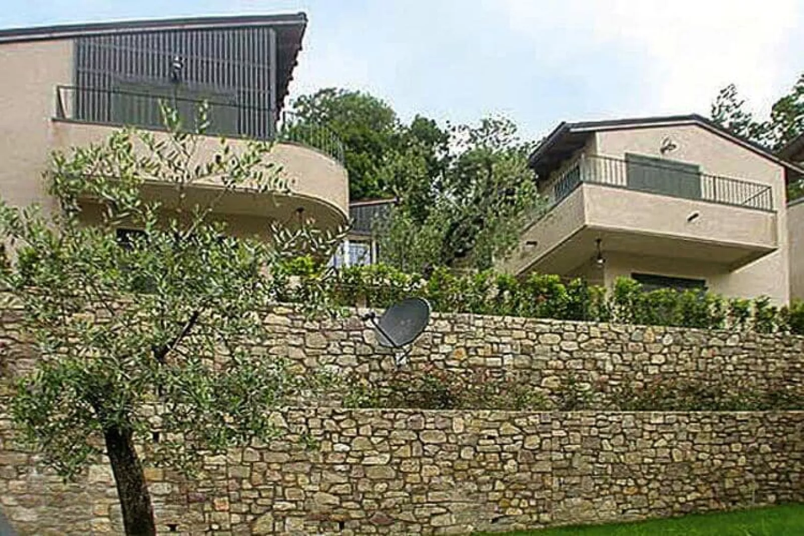 Residence Nautic Resort San Carlo Gargnano-casa san carlo-Buitenkant zomer