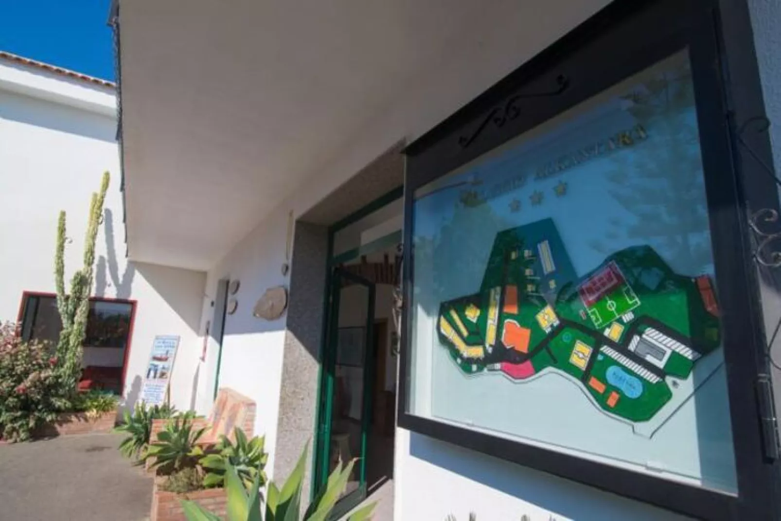 Appartement in Giardini Naxos vlakbij de zee-Image-tags.