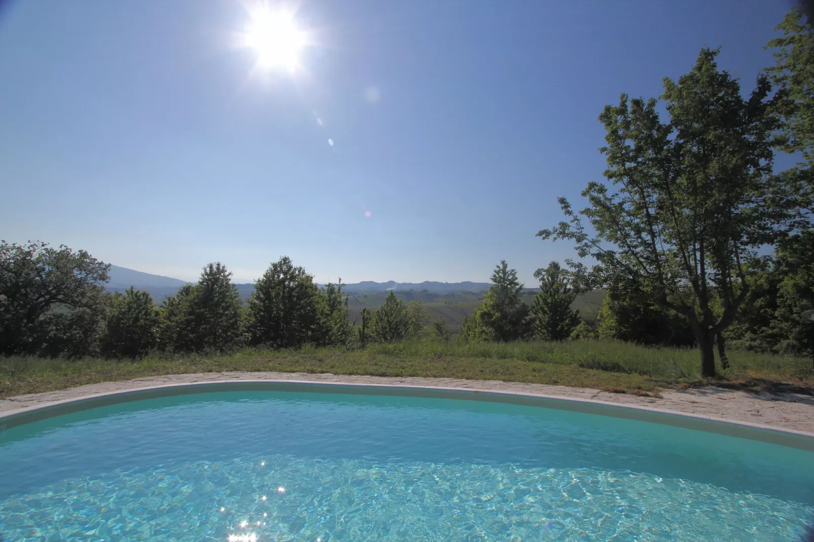 Casale le Querce-Uitzicht zomer