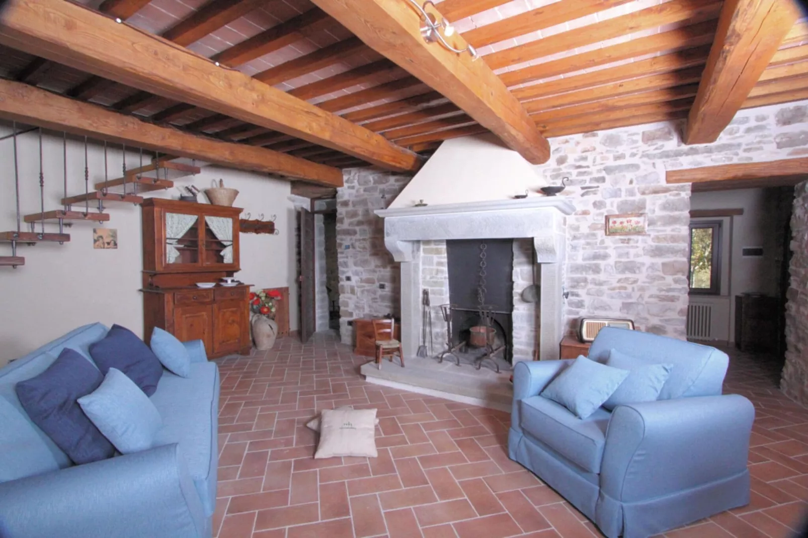 La Rocca Estate-Woonkamer