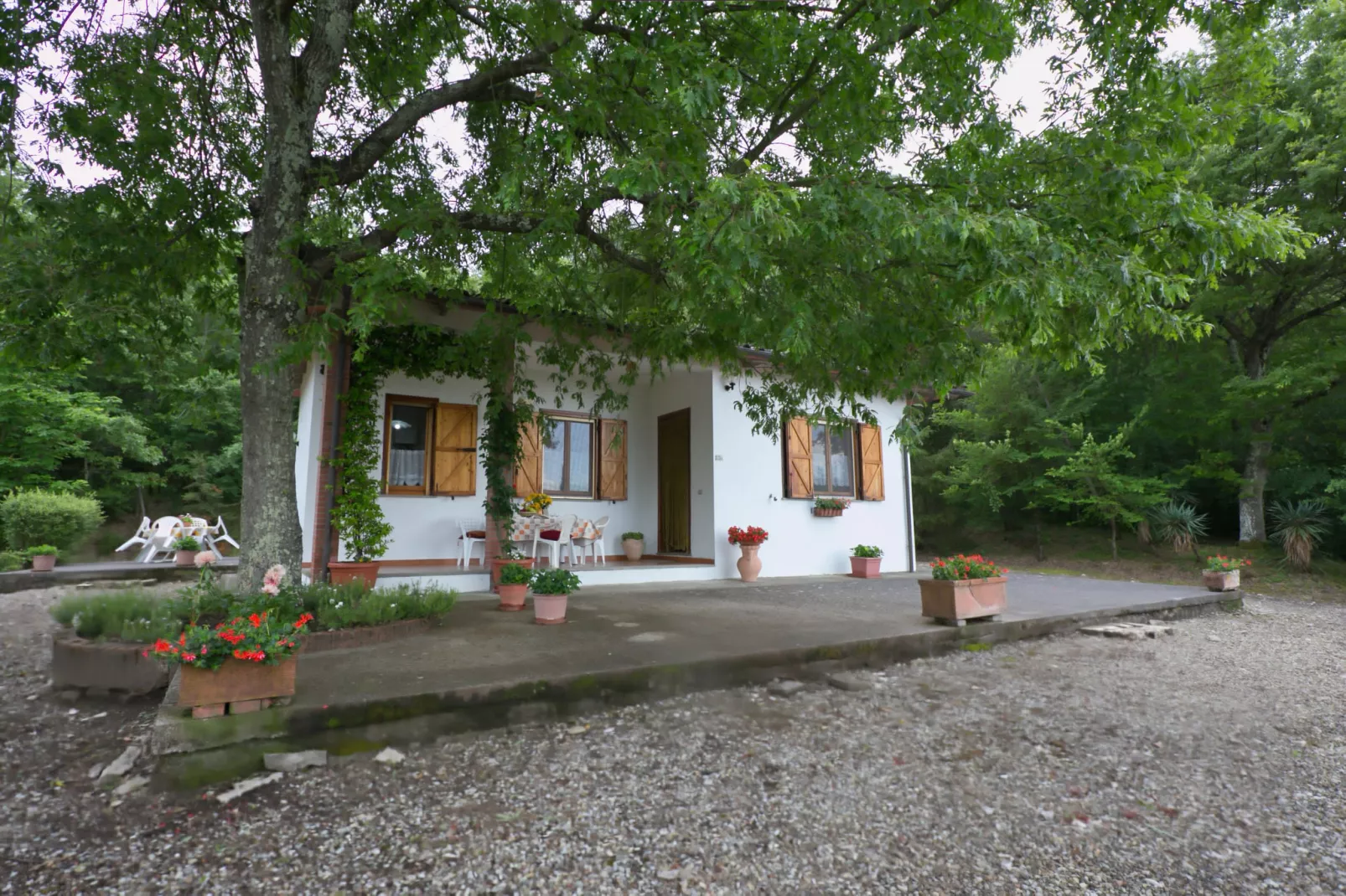 Casa Fiori - I Geranei-Buitenkant zomer