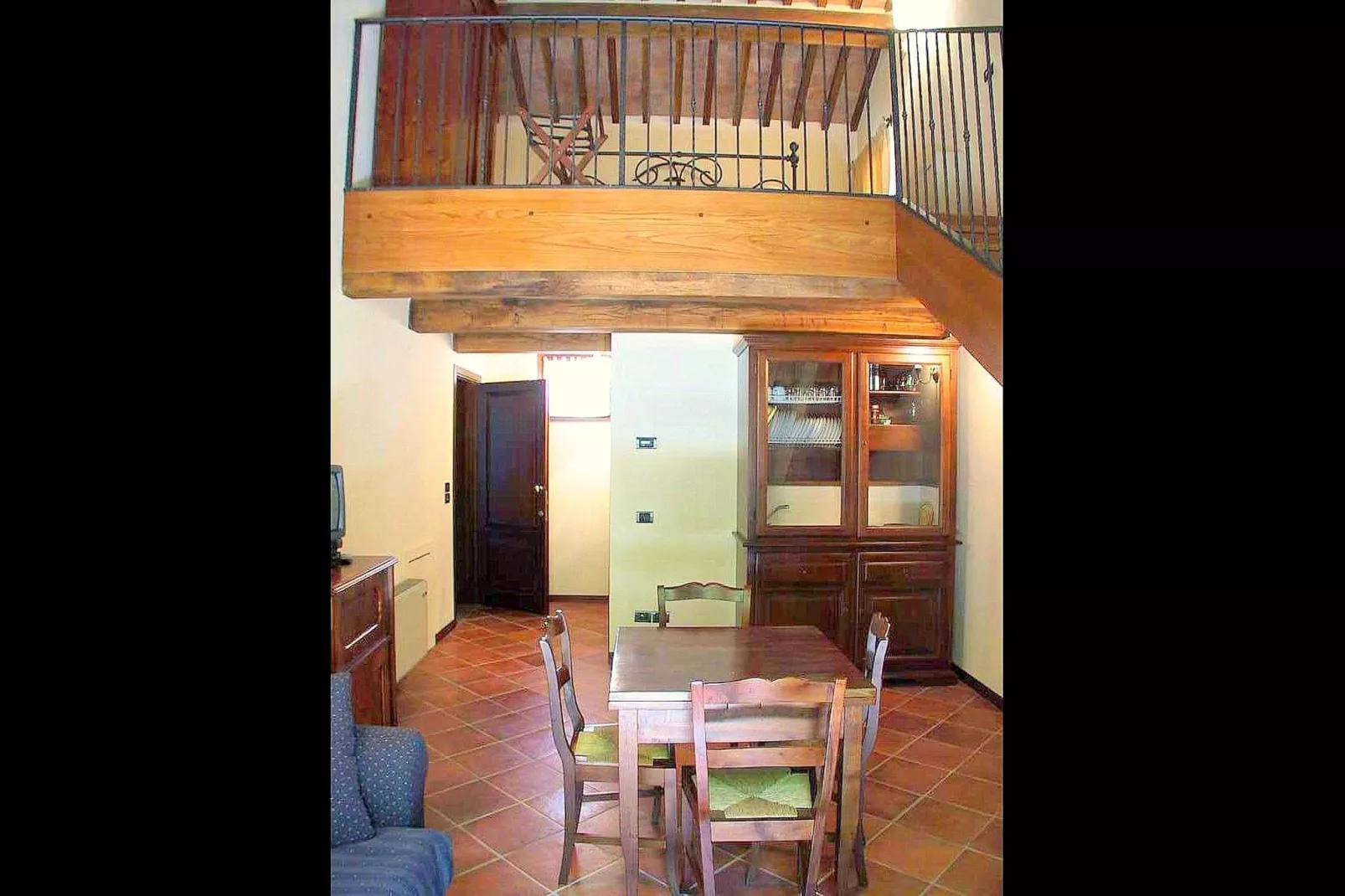 Montecorneo Monolocale-Eetkamer