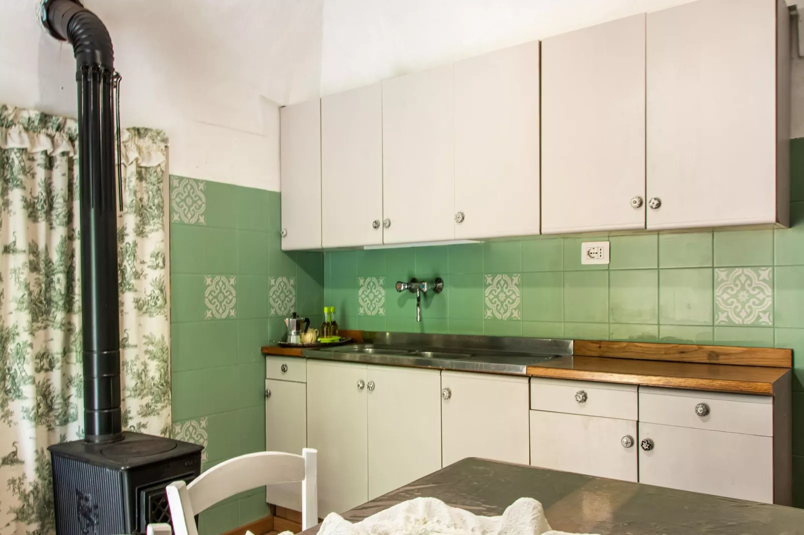 Appartamento Calizzano-Keuken
