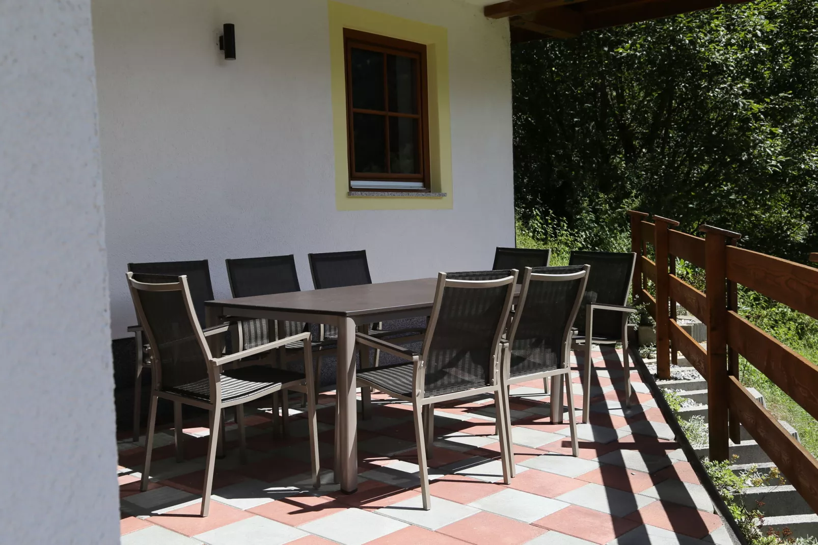Alpensteinbock Saalbach-Terrasbalkon