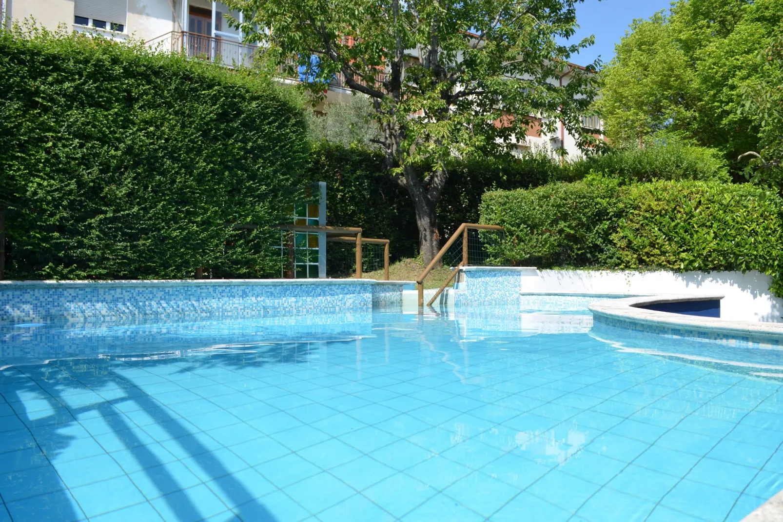 Prettig vakantiehuis in Montescudo met fraai dakterras