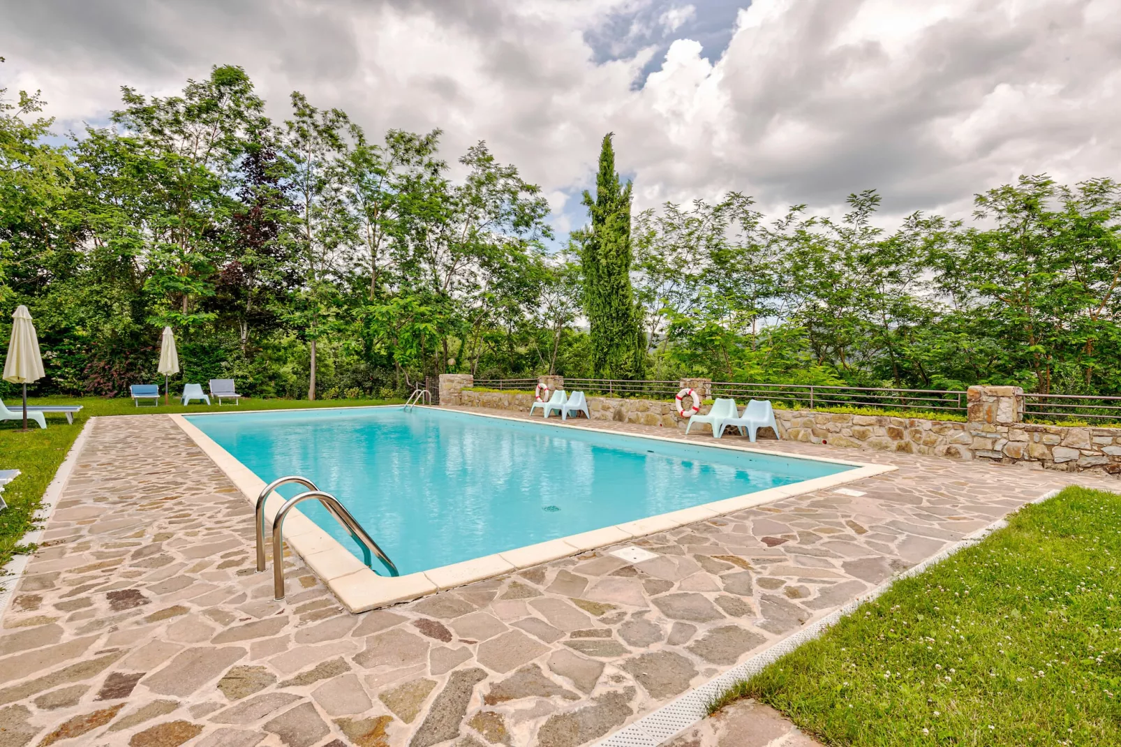 poolofhouse